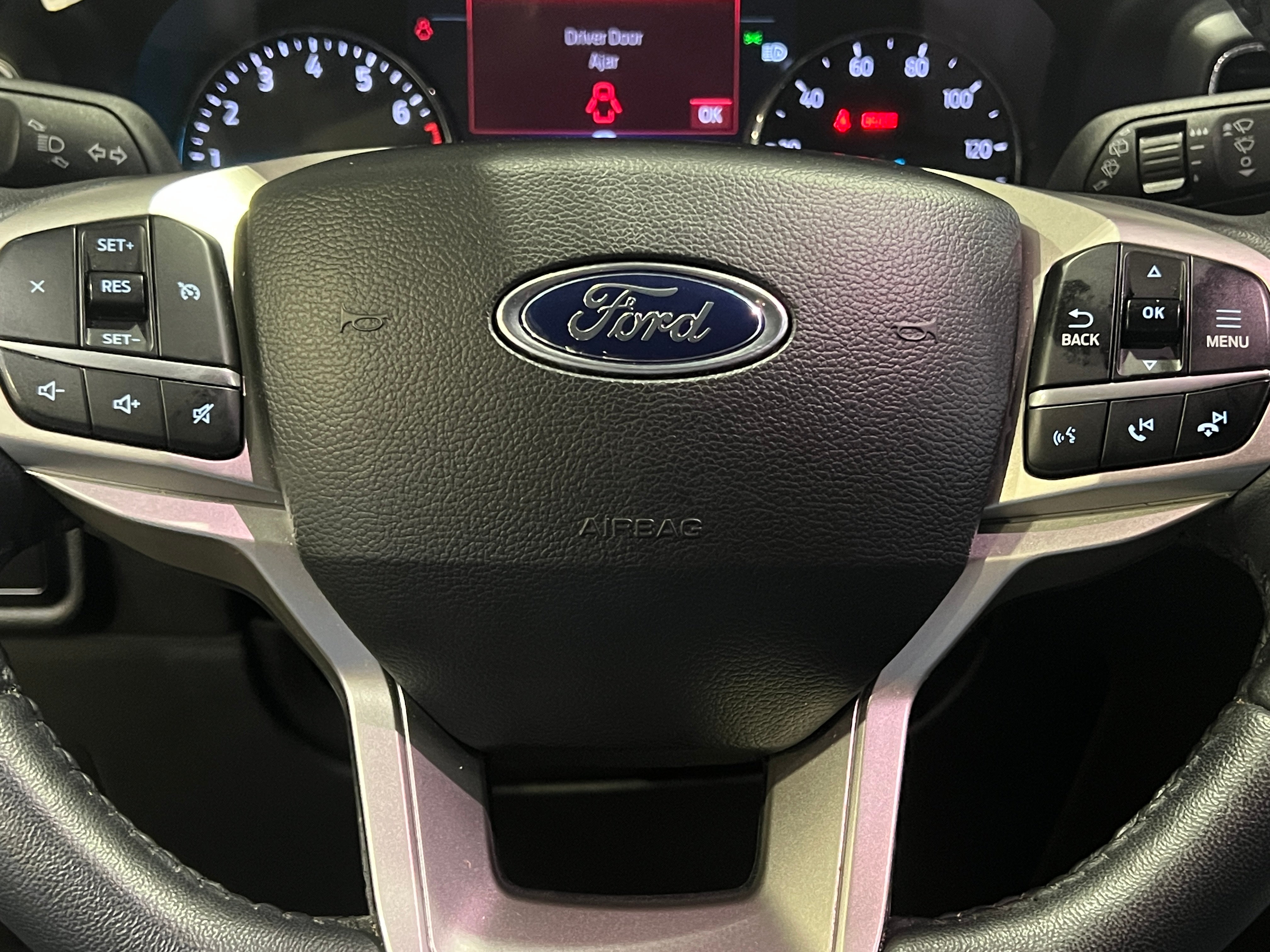 2023 Ford Explorer XLT 5