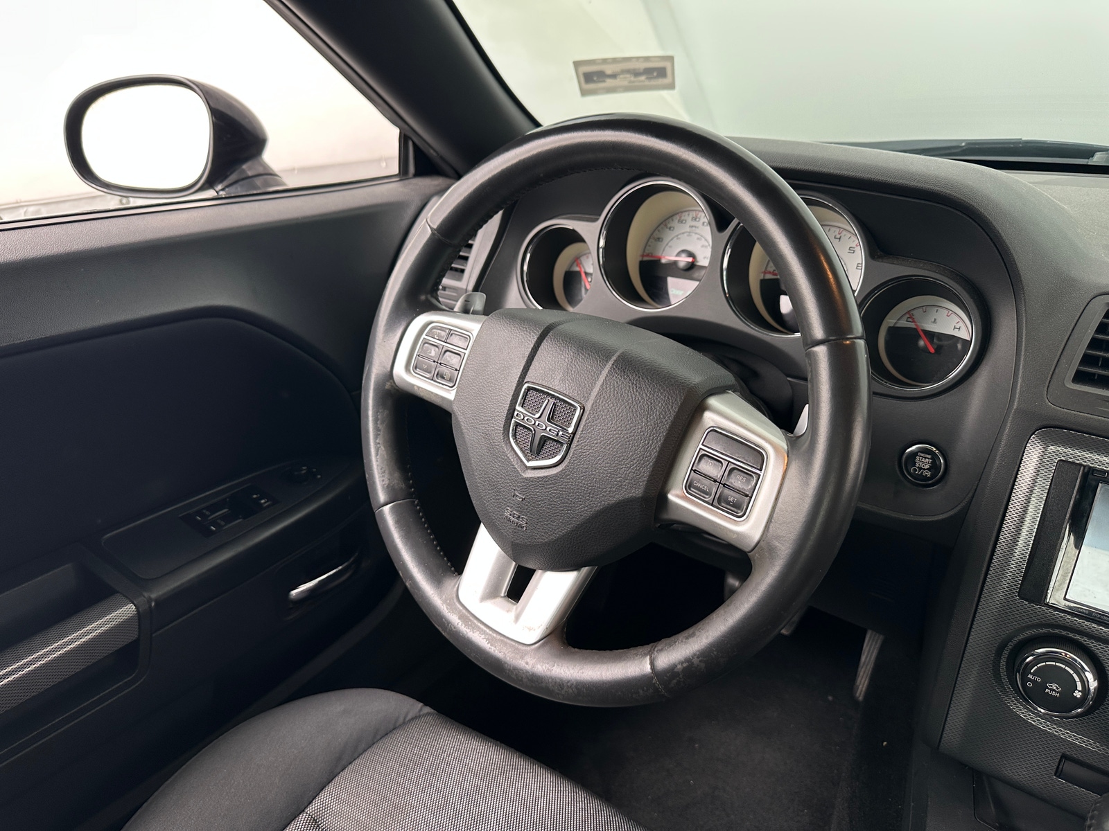 Thumbnail: 2014 Dodge Challenger - 4