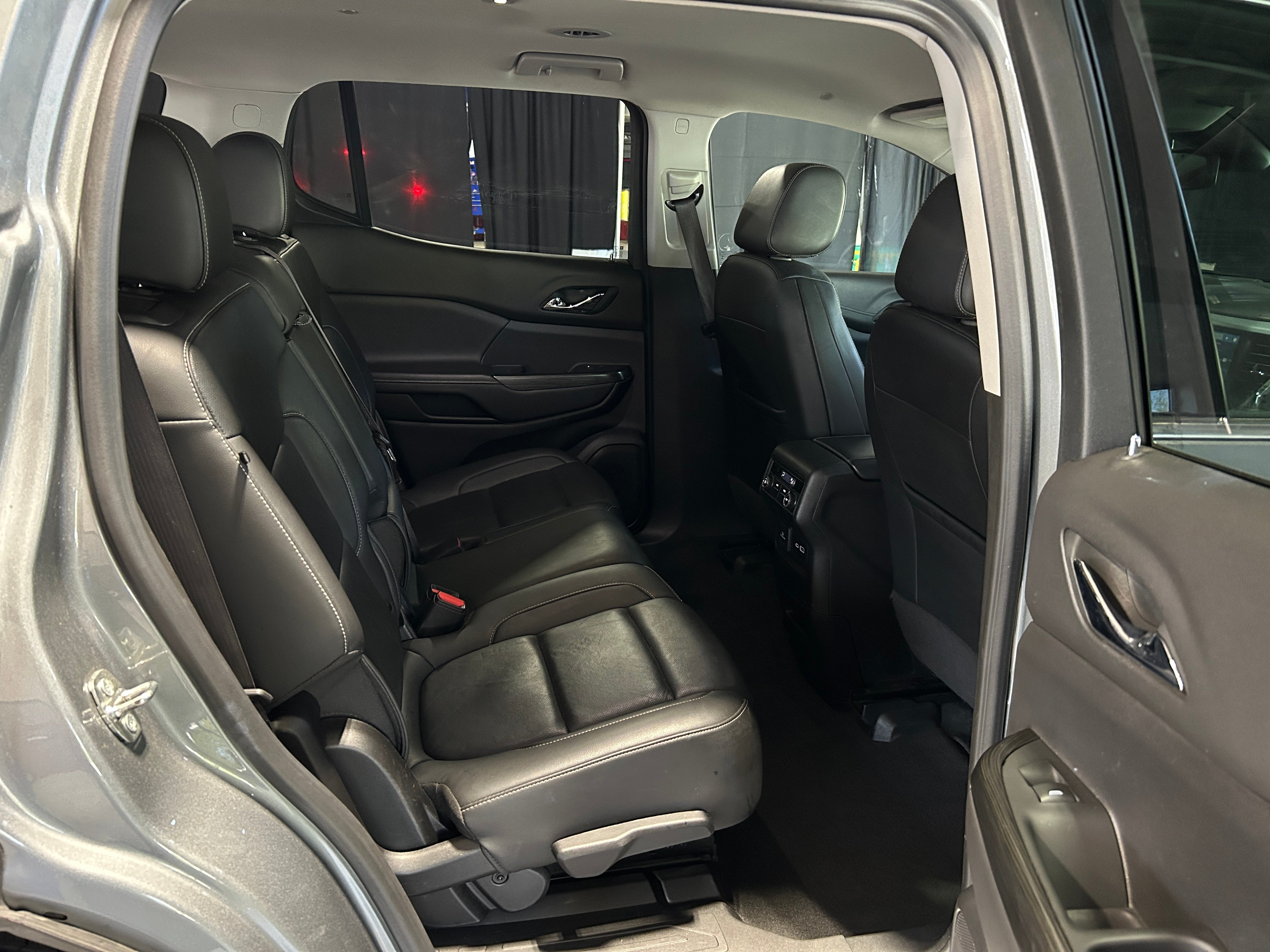 2023 GMC Acadia SLT 5