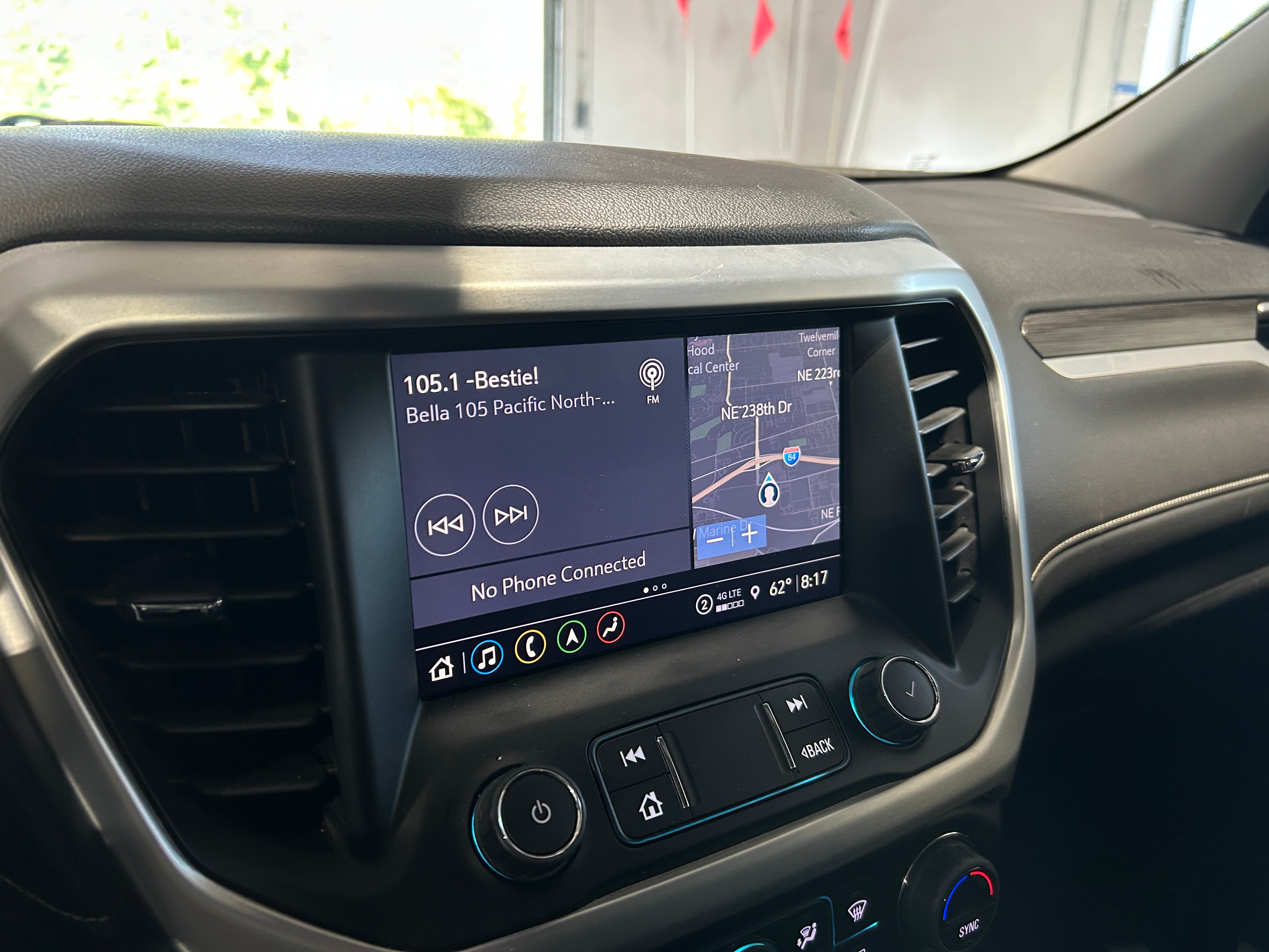 2023 GMC Acadia SLT 3