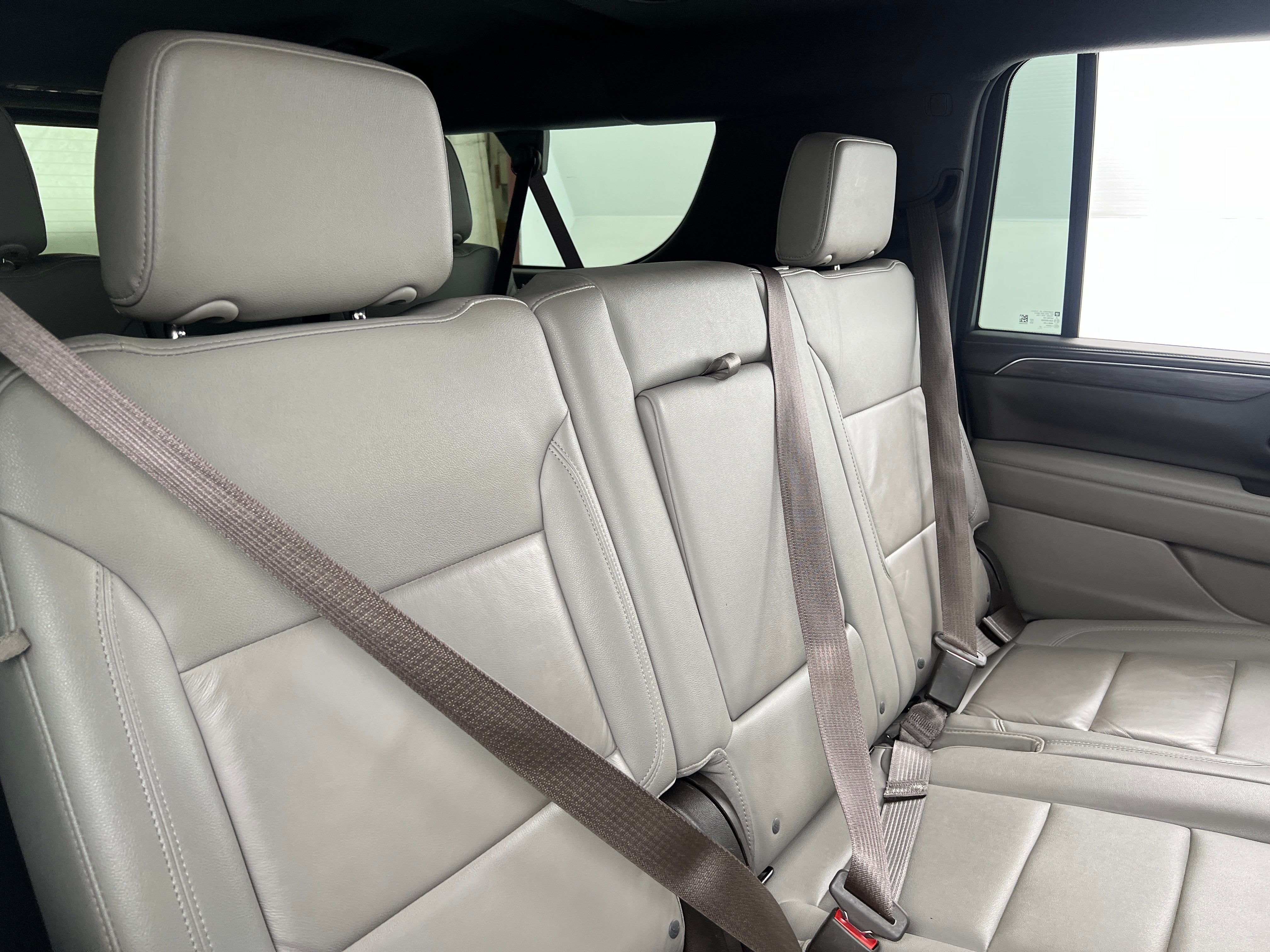 2022 Chevrolet Suburban Z71 5