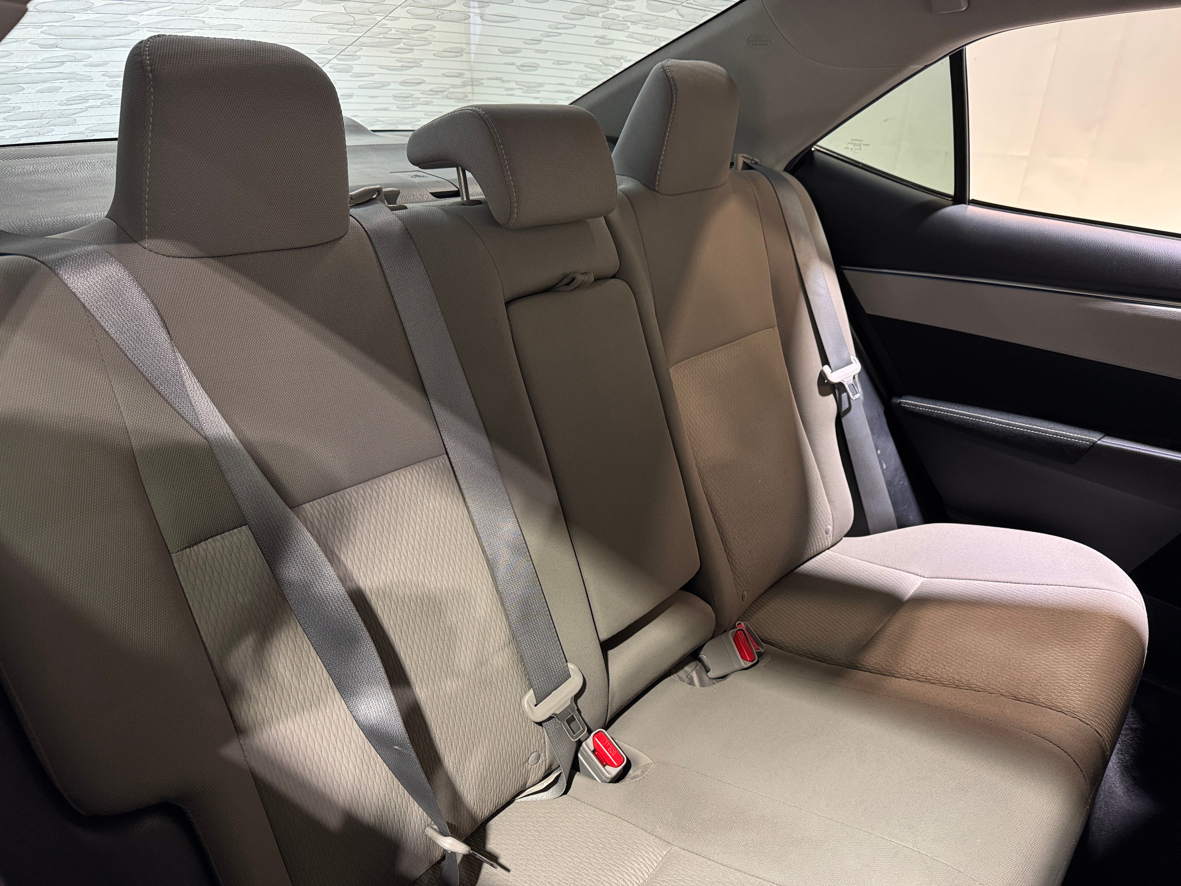 2015 Toyota Corolla LE 6