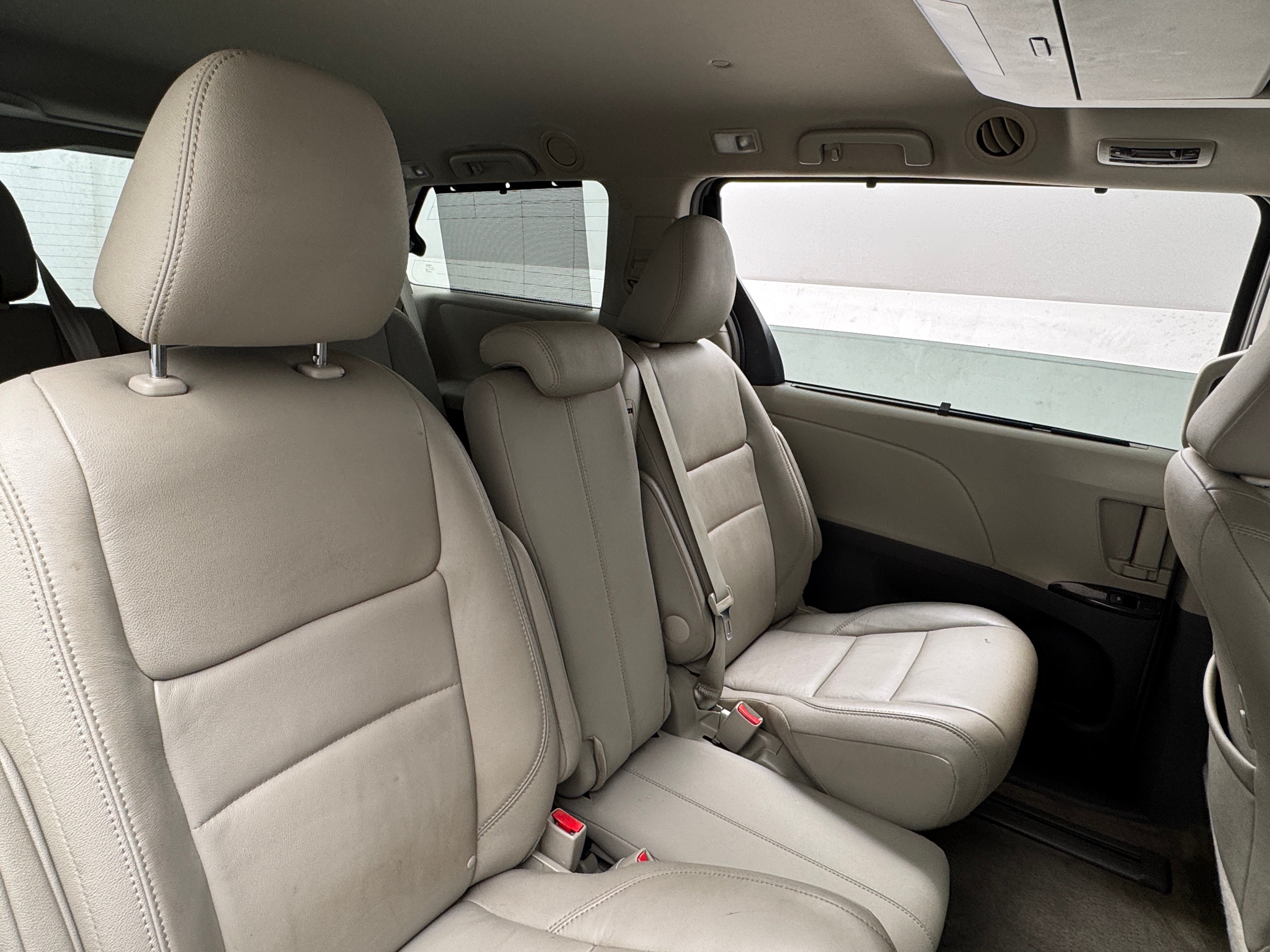2017 Toyota Sienna XLE Premium 5