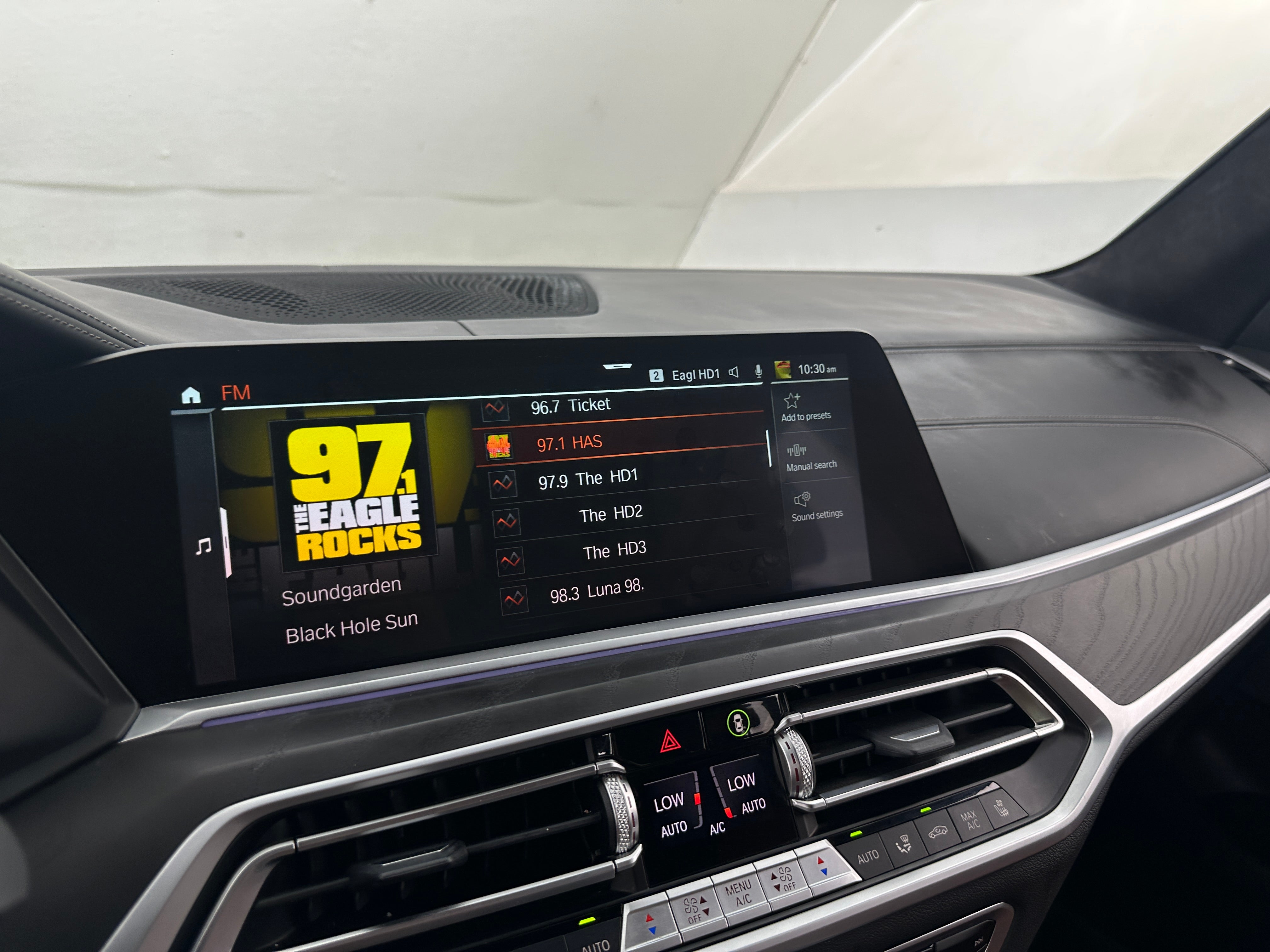2021 BMW X7 M50i 3