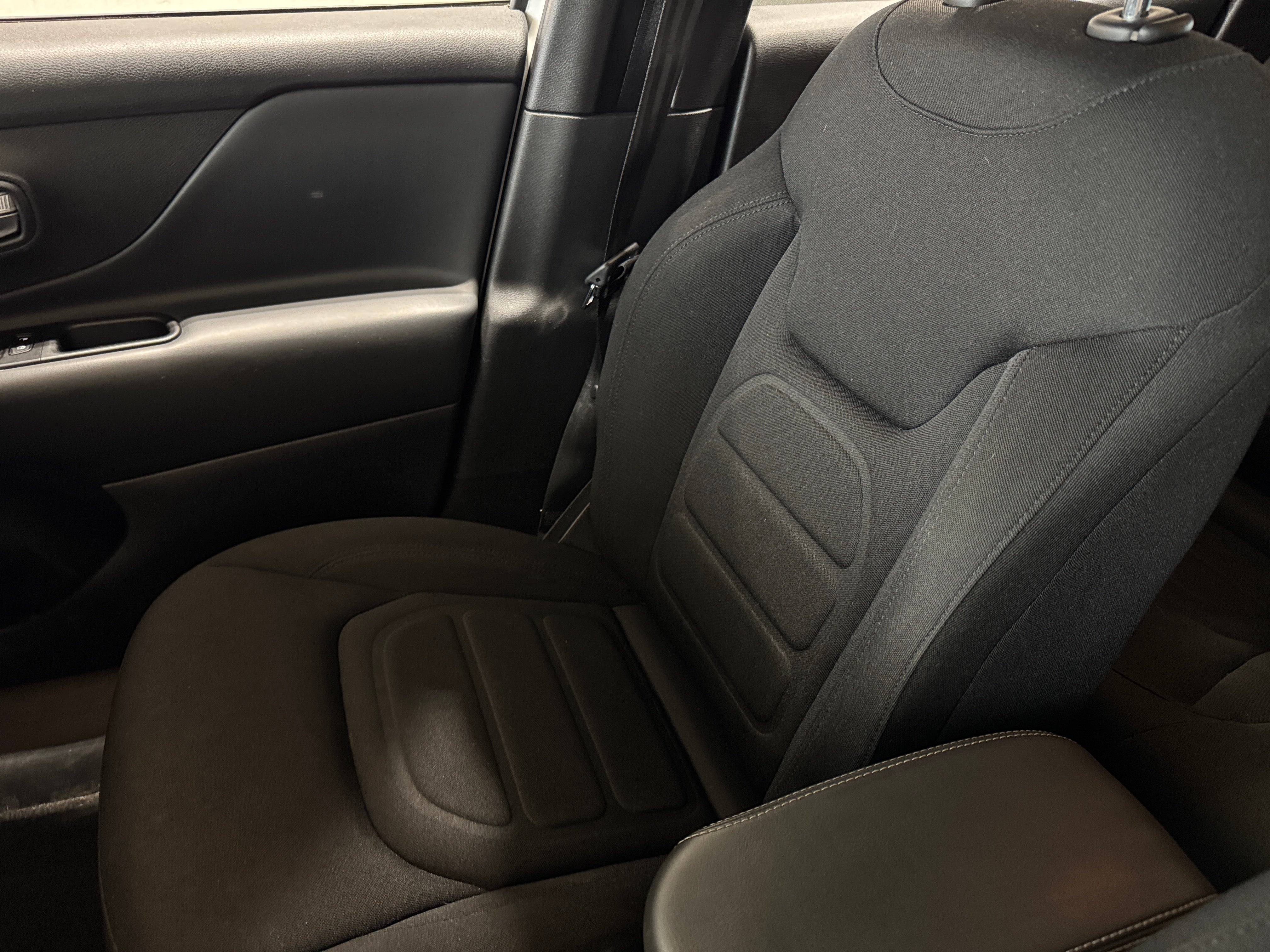 2022 Jeep Renegade Latitude 2