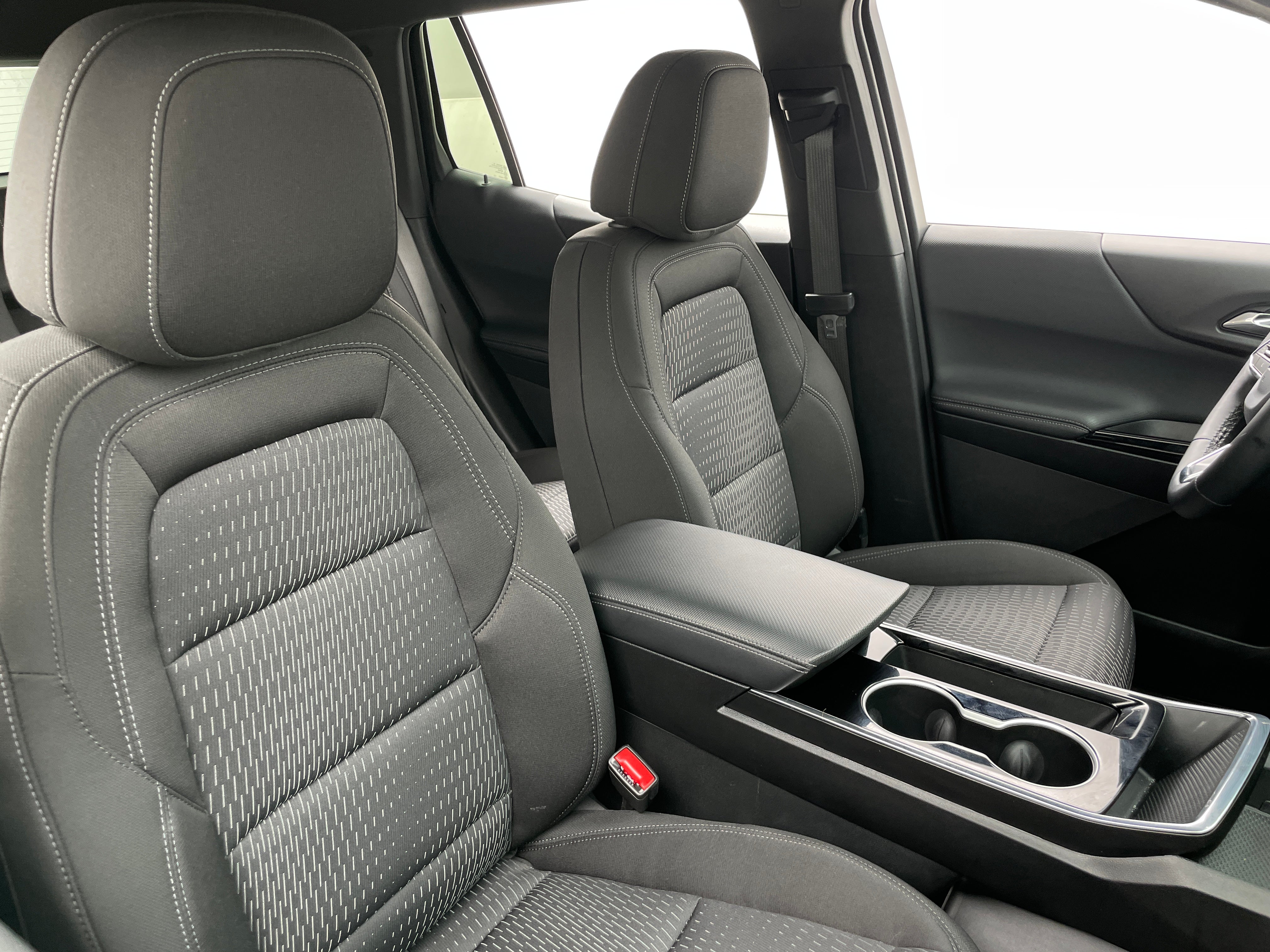 2025 Chevrolet Equinox LT 2