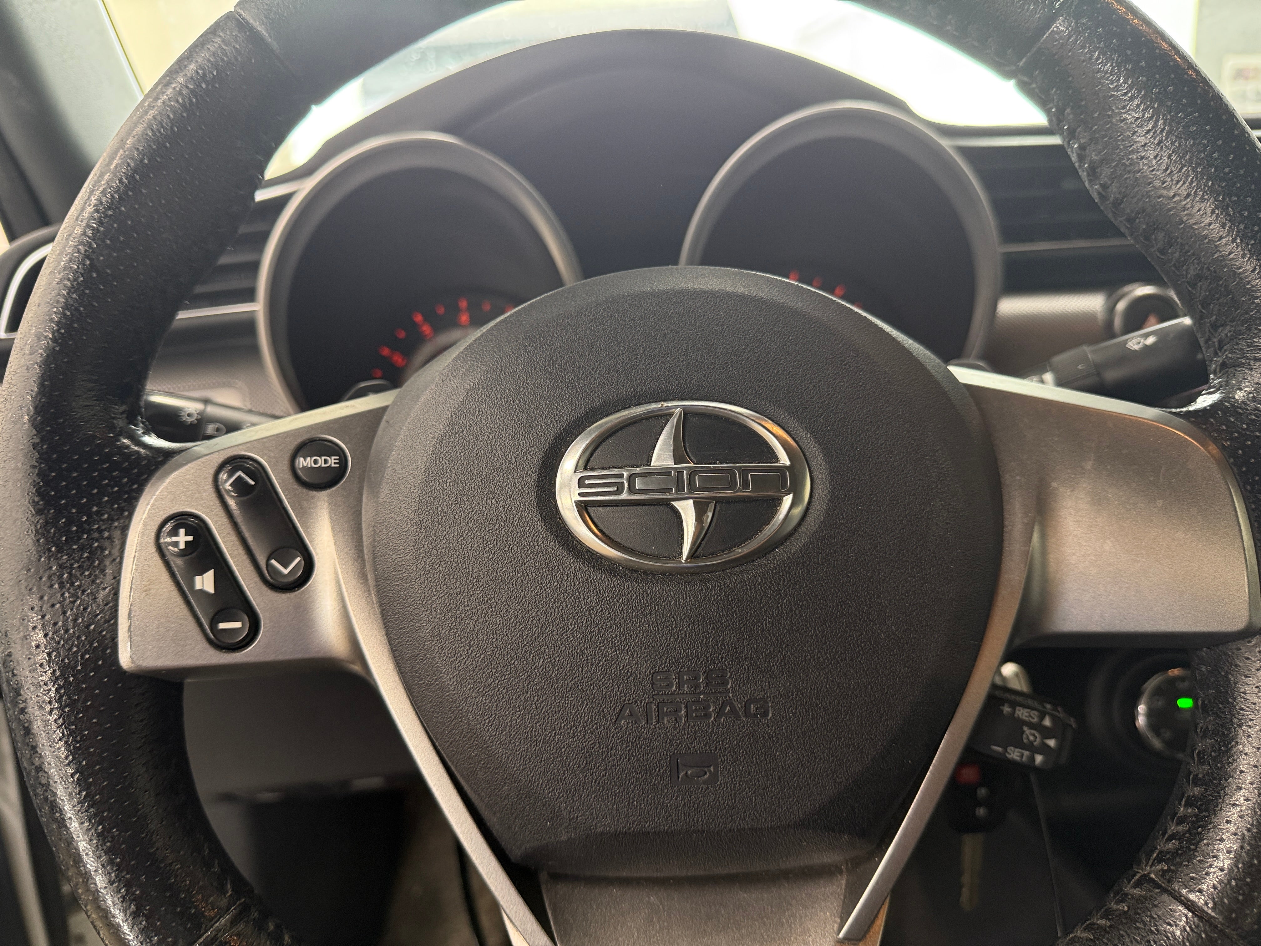 2015 Scion tC  4