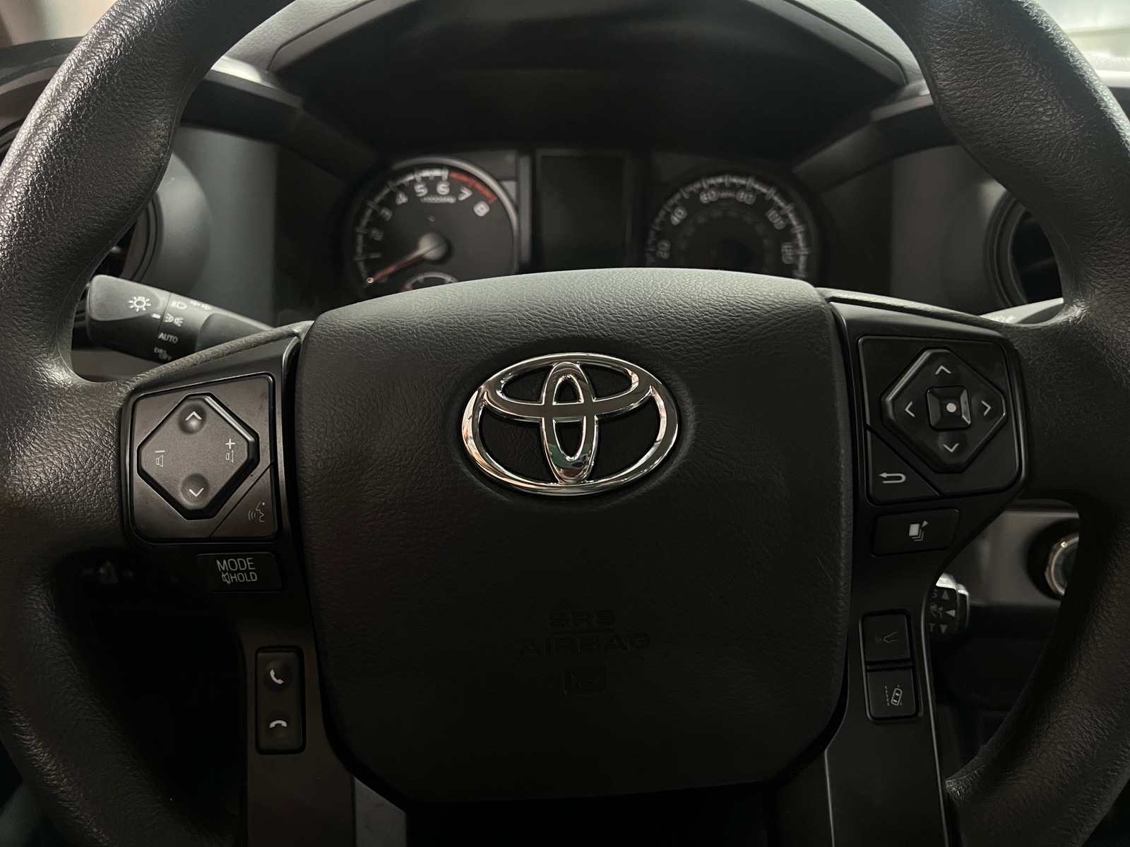 Thumbnail: 2022 Toyota Tacoma - 5