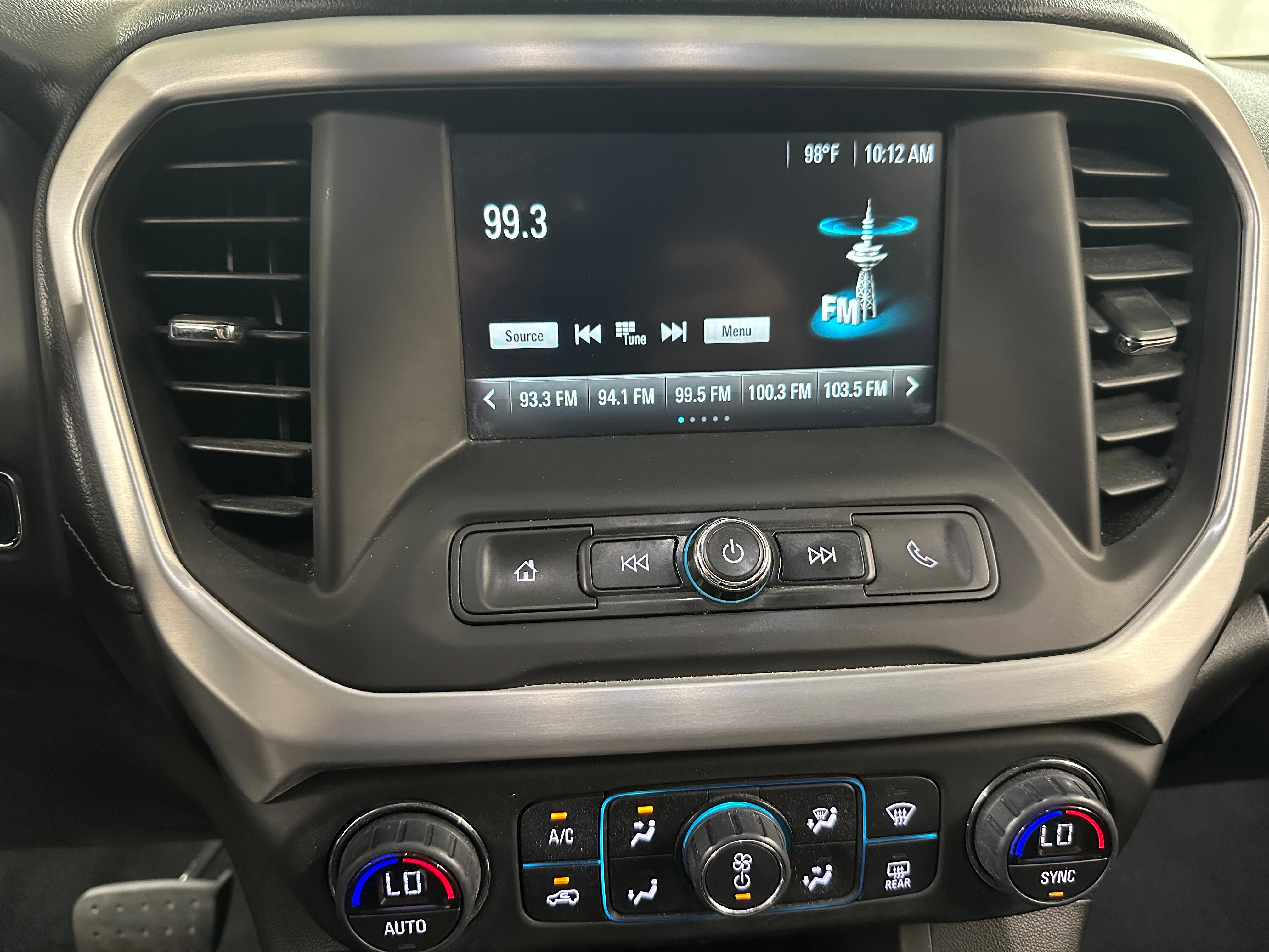 2017 GMC Acadia SLE 4