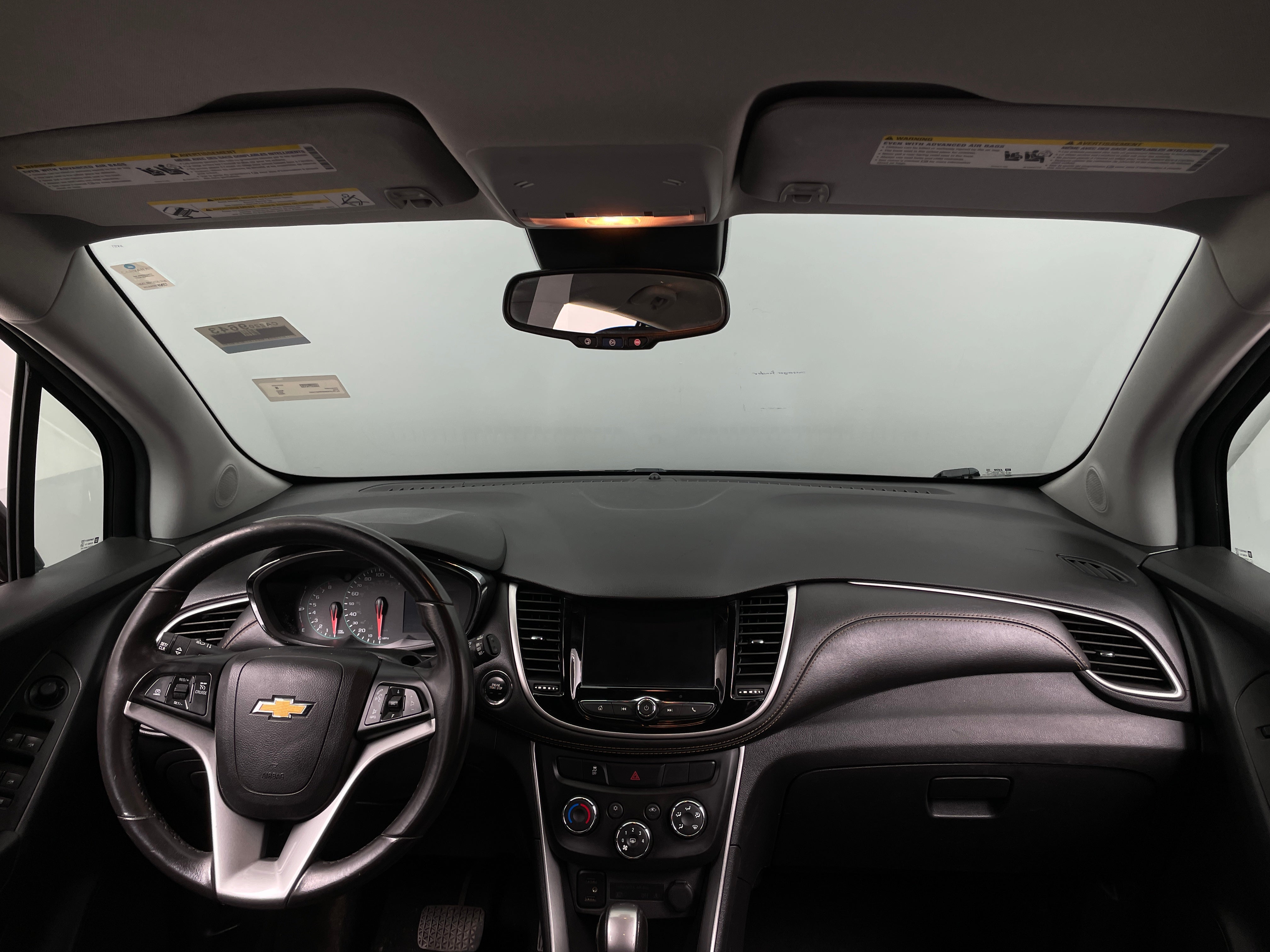 2022 Chevrolet Trax LT 2