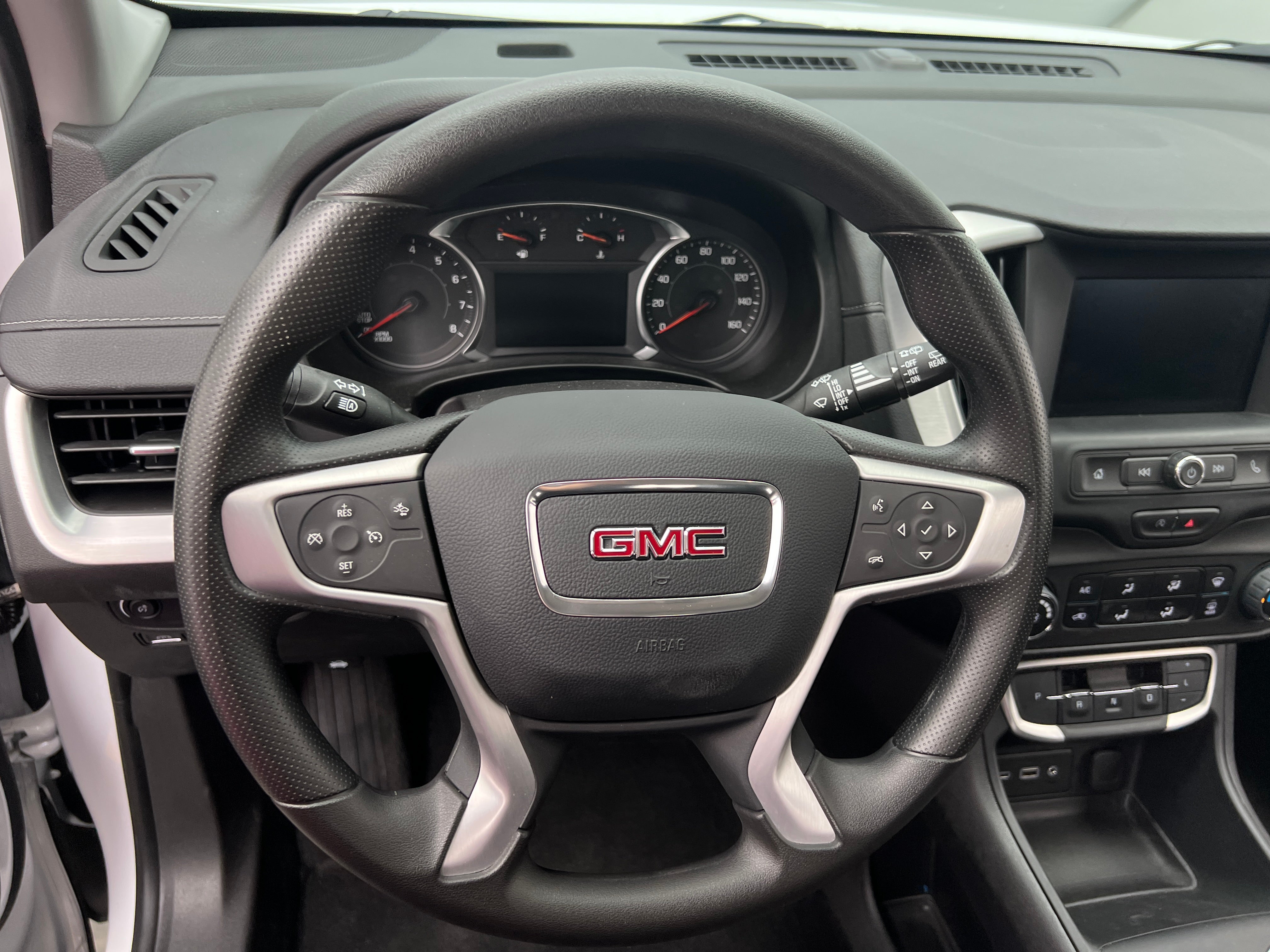 2024 GMC Terrain SLE 5