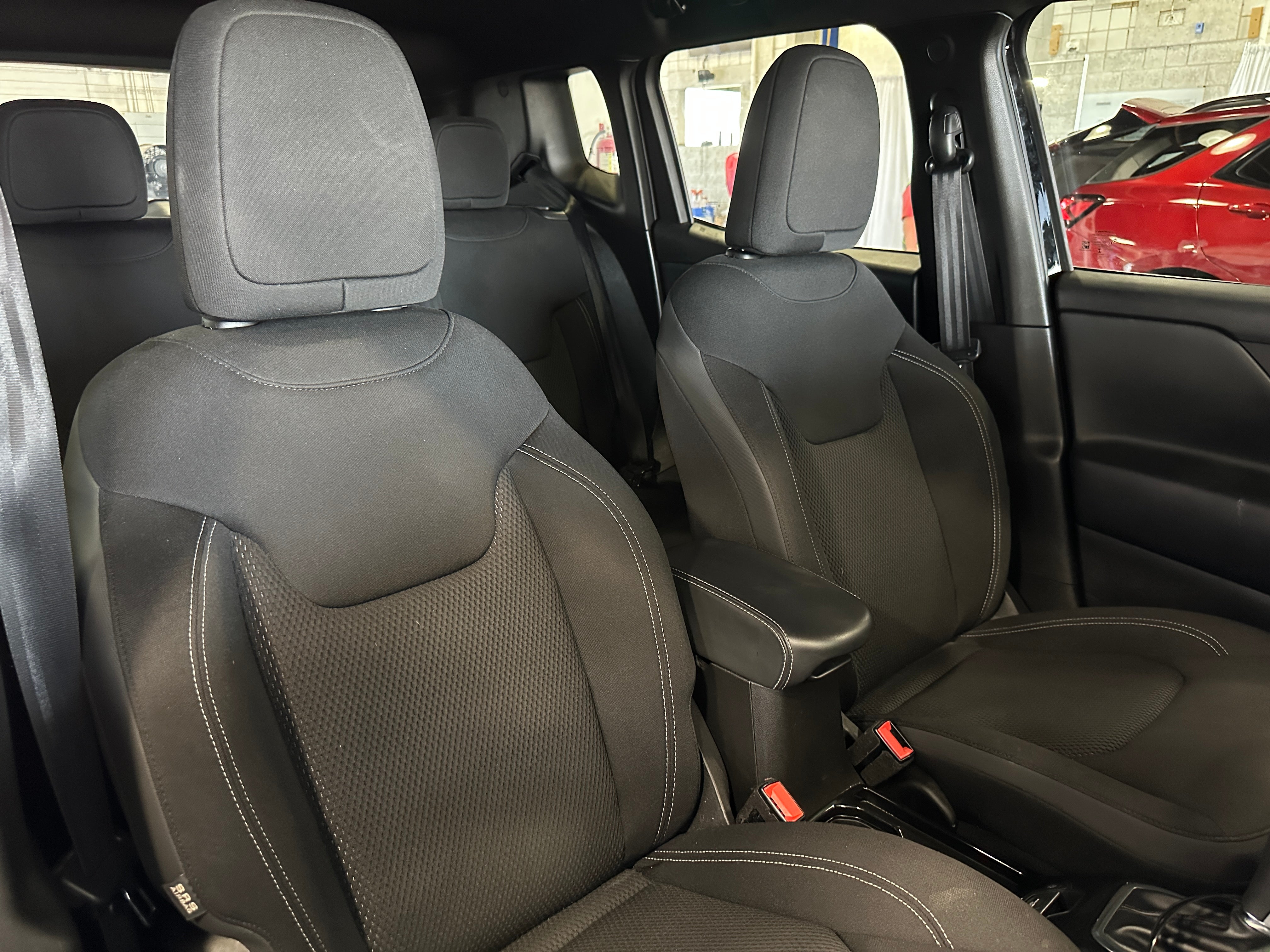 2022 Jeep Renegade Altitude 2