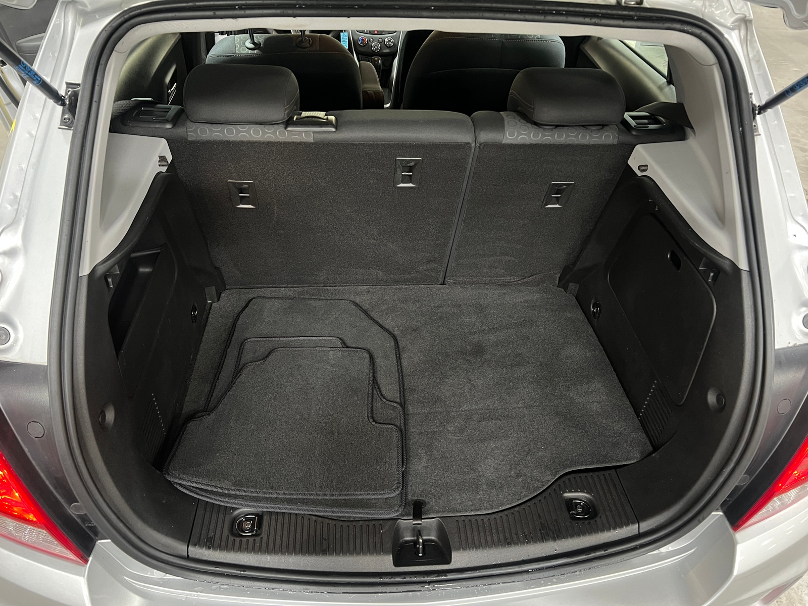 Thumbnail: 2020 Chevrolet Trax - 7