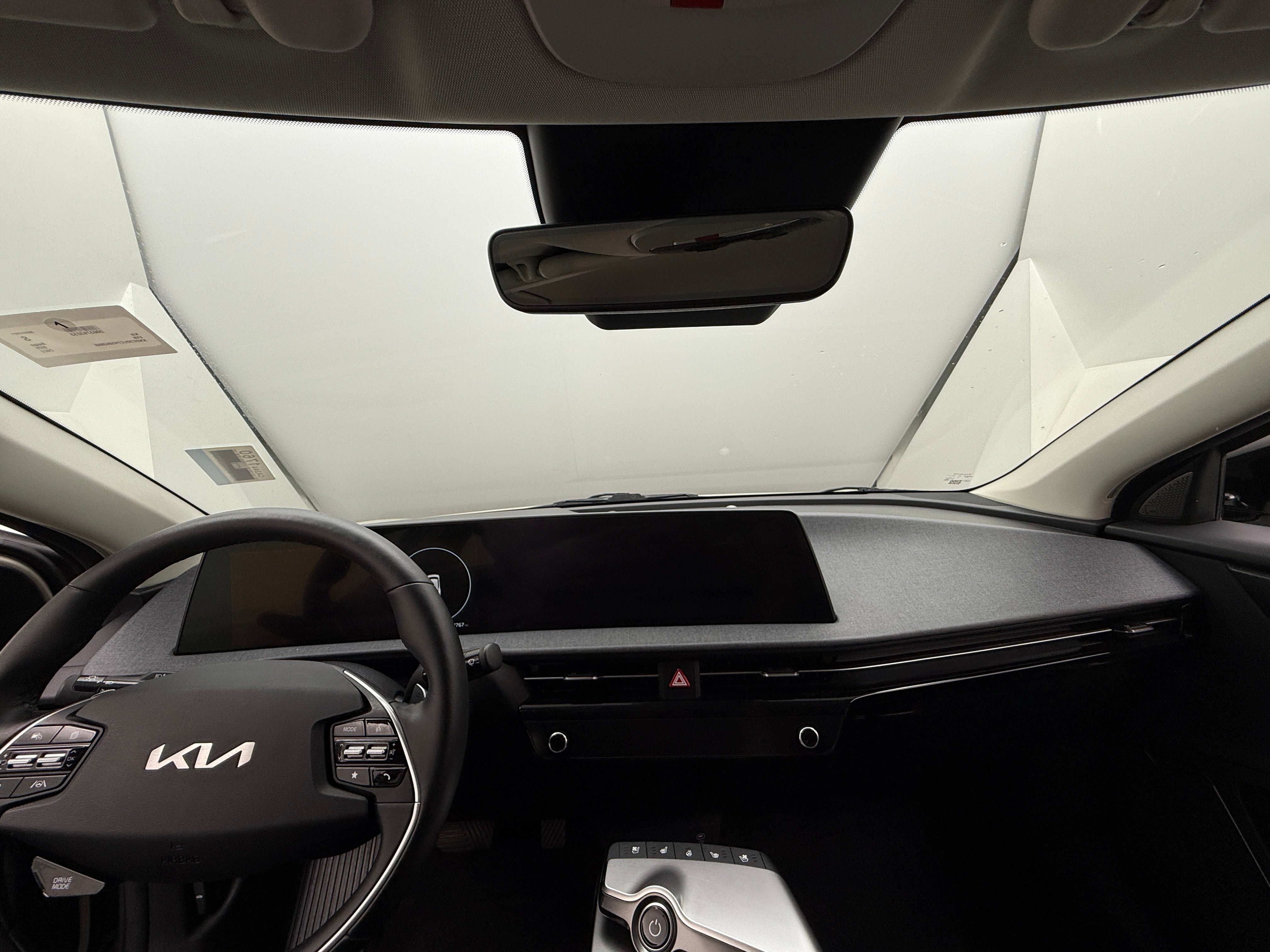 Thumbnail: 2022 Kia EV6 - 2