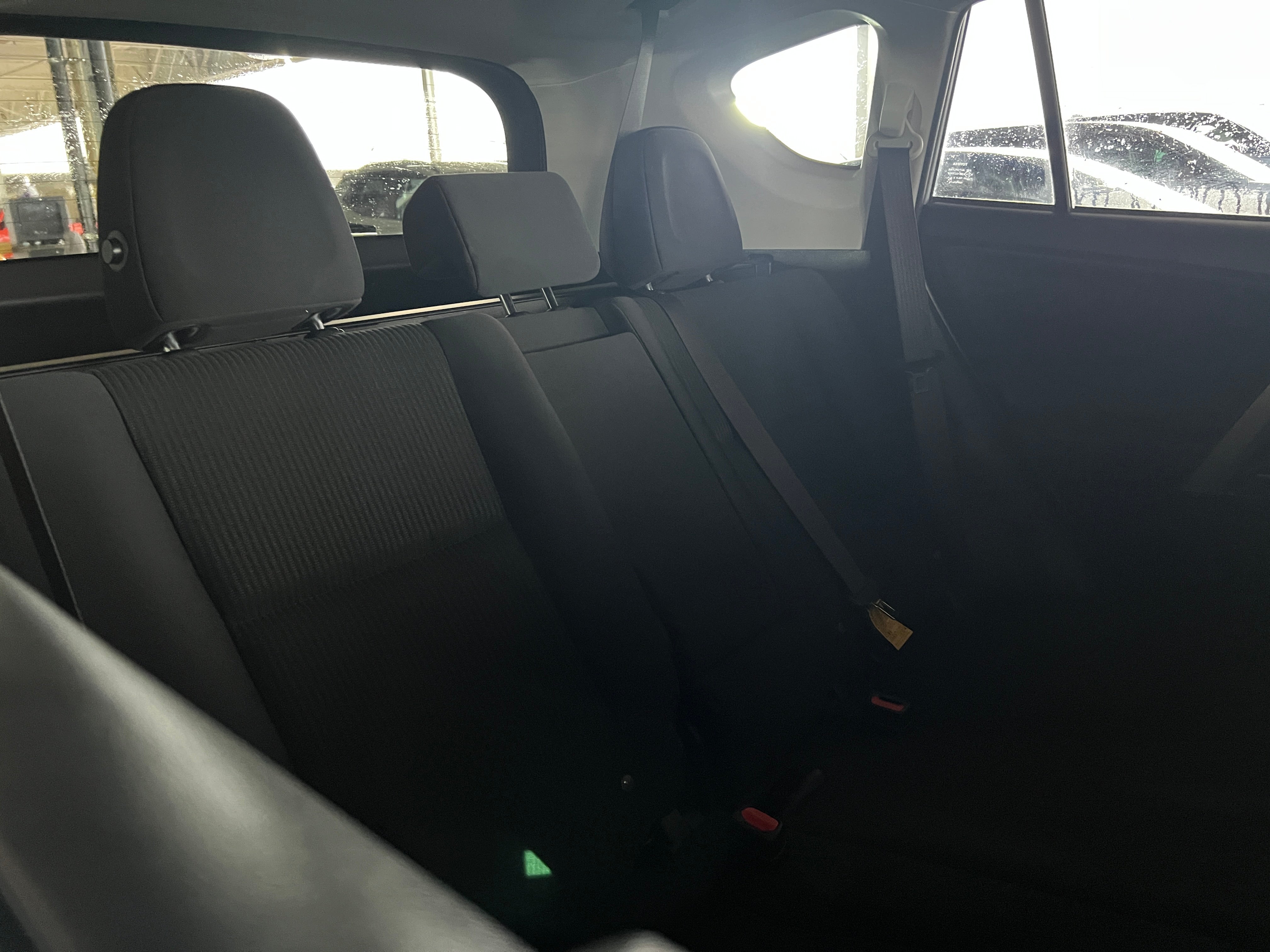 2018 Toyota RAV4 LE 6