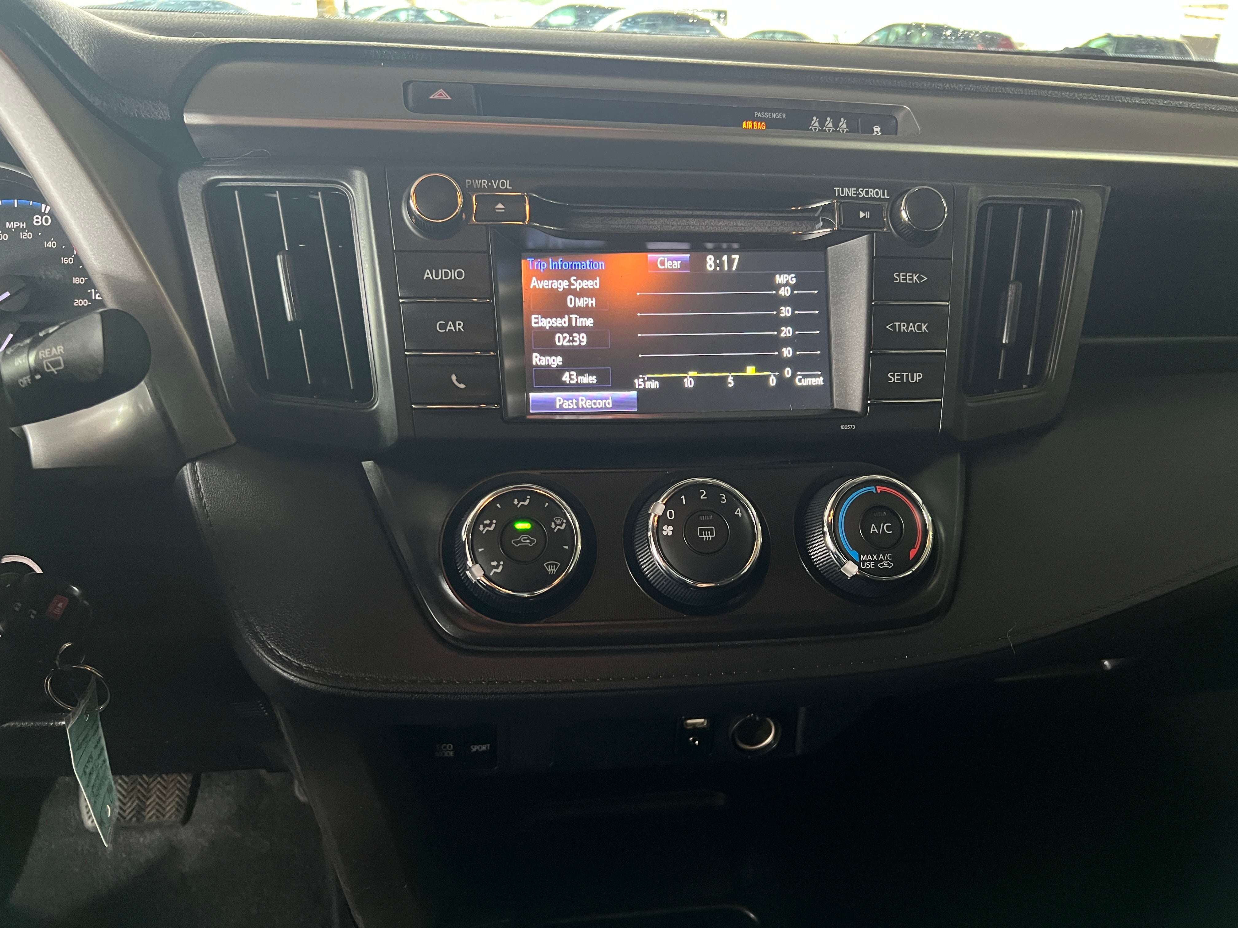 2018 Toyota RAV4 LE 4