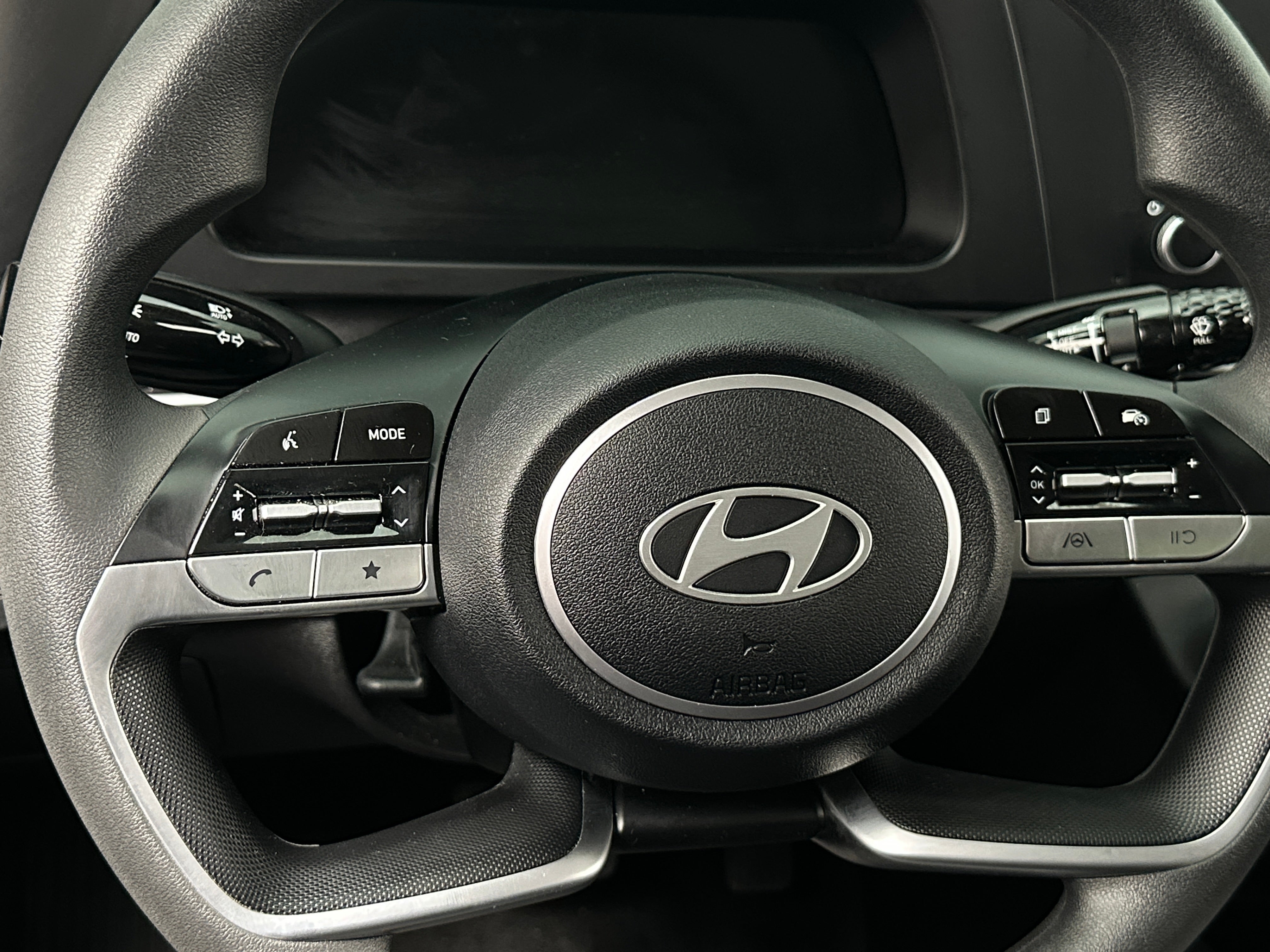 2024 Hyundai Elantra SE 5