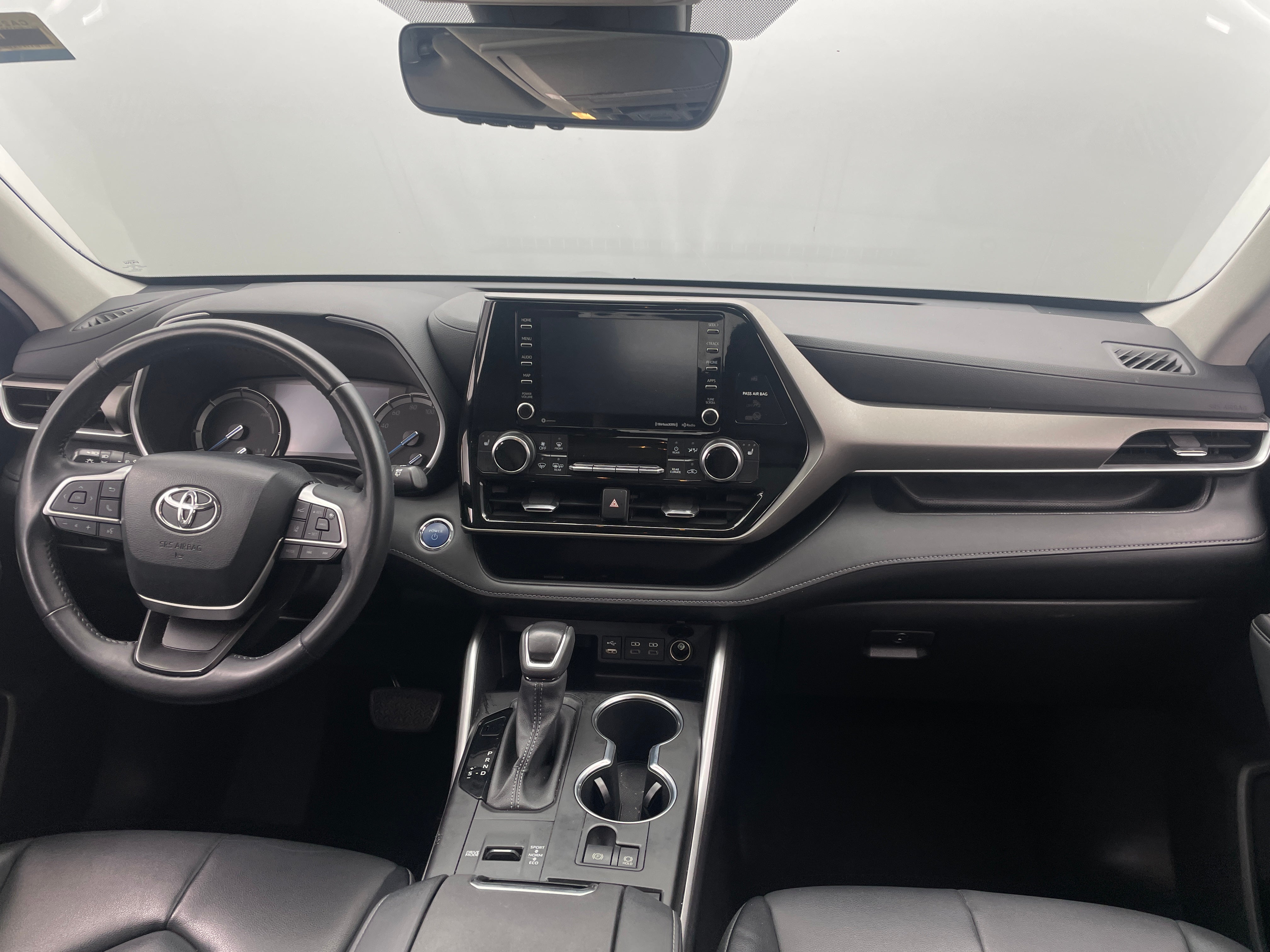 2022 Toyota Highlander XLE 2