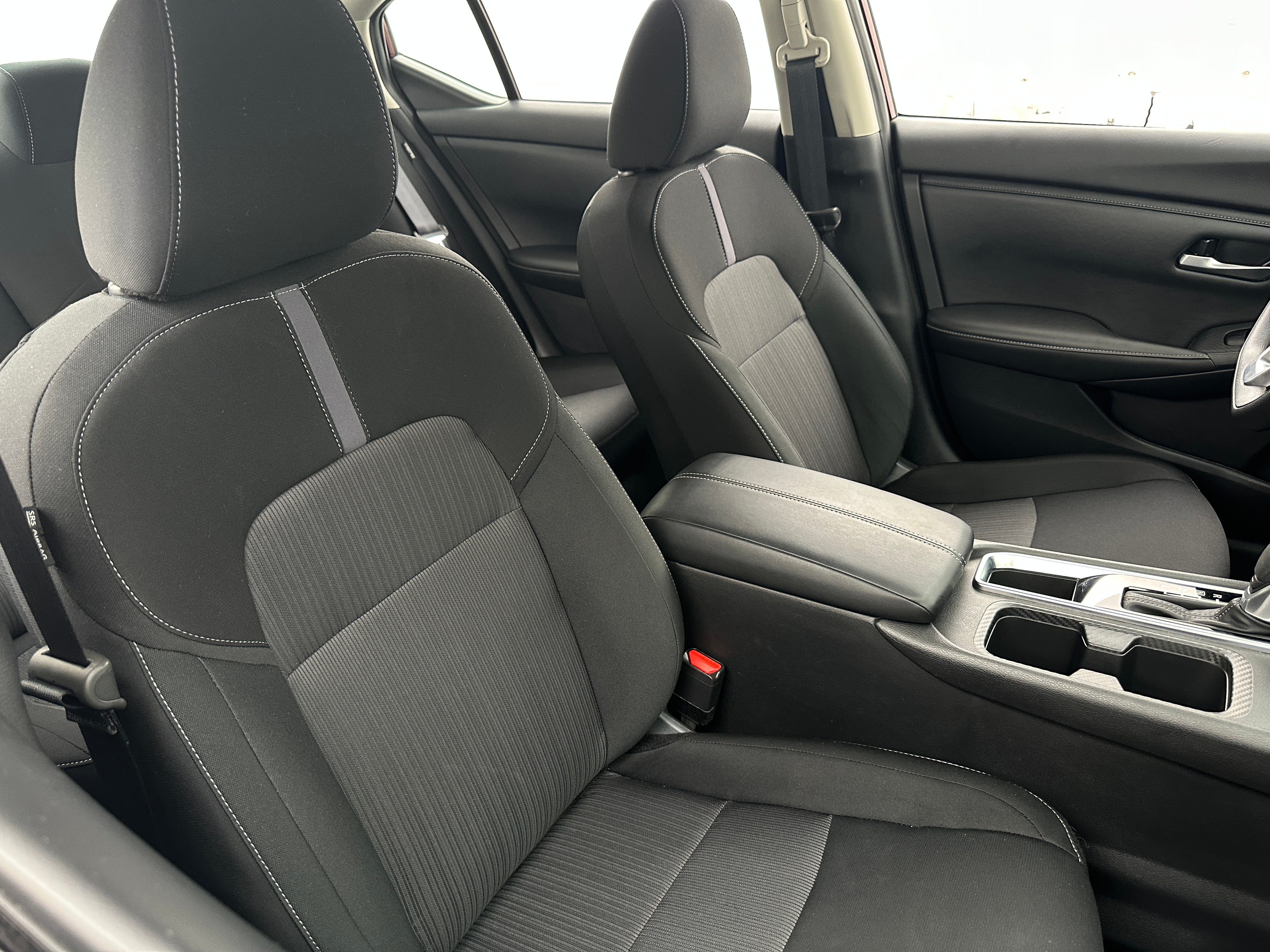 2025 Nissan Sentra SV 2