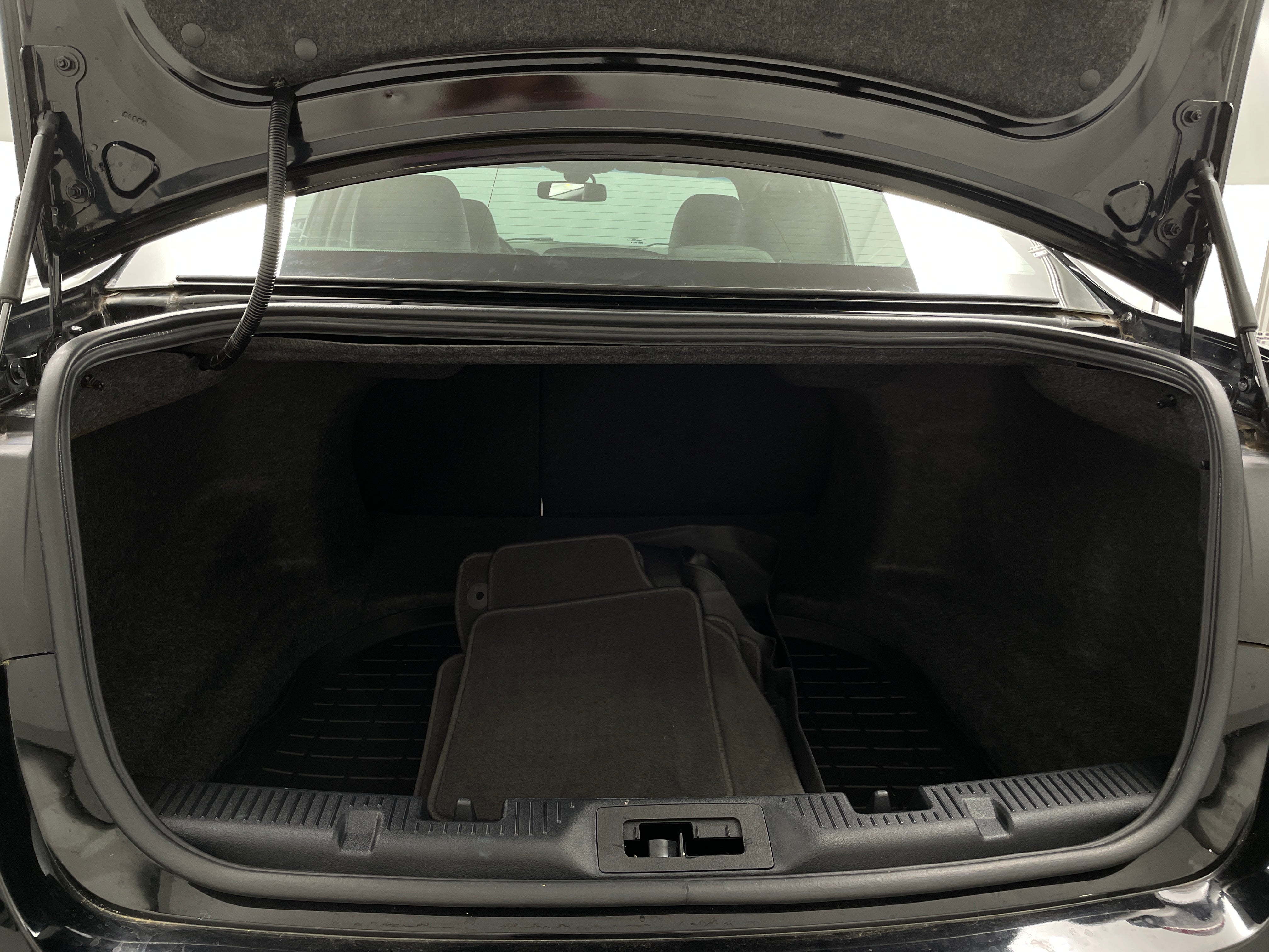 2018 Ford Taurus SEL 7