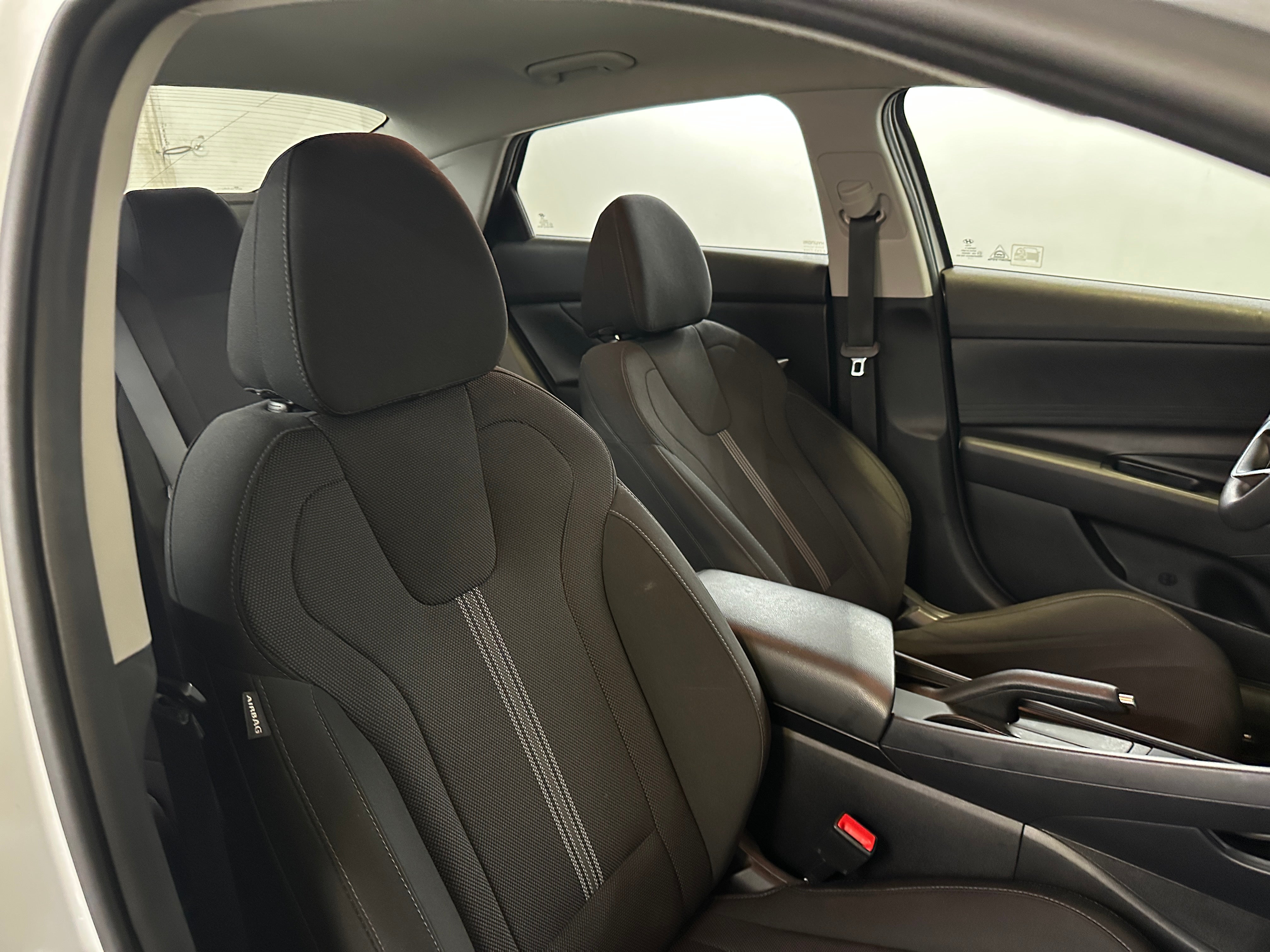 2021 Hyundai Elantra SE 2