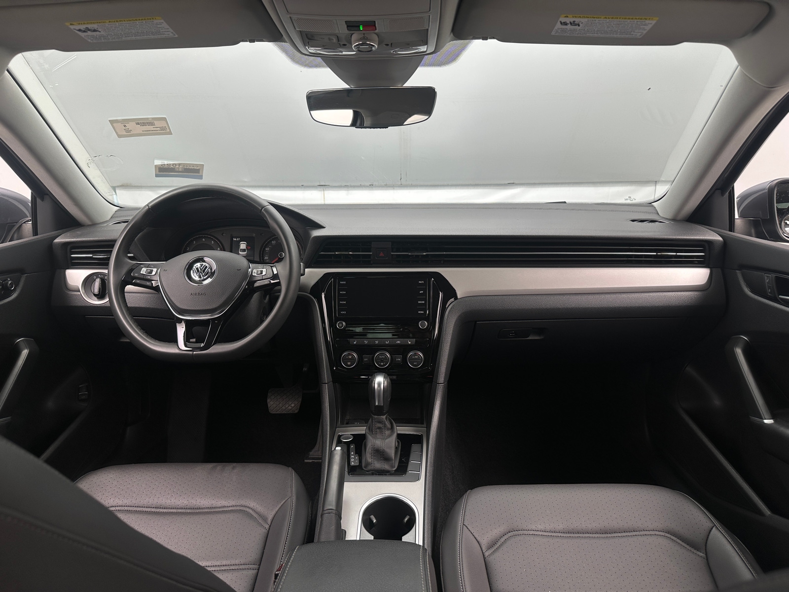 Thumbnail: 2022 Volkswagen Passat - 2