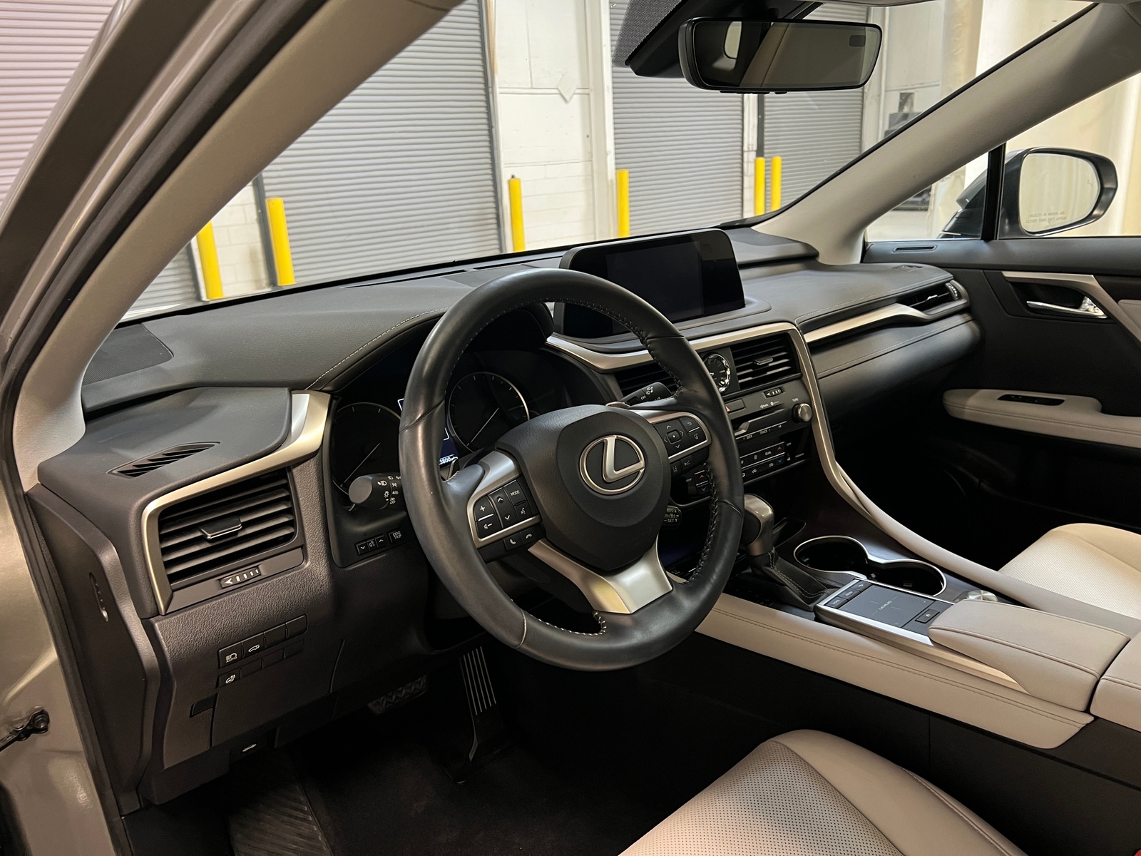 Thumbnail: 2022 Lexus RX - 2