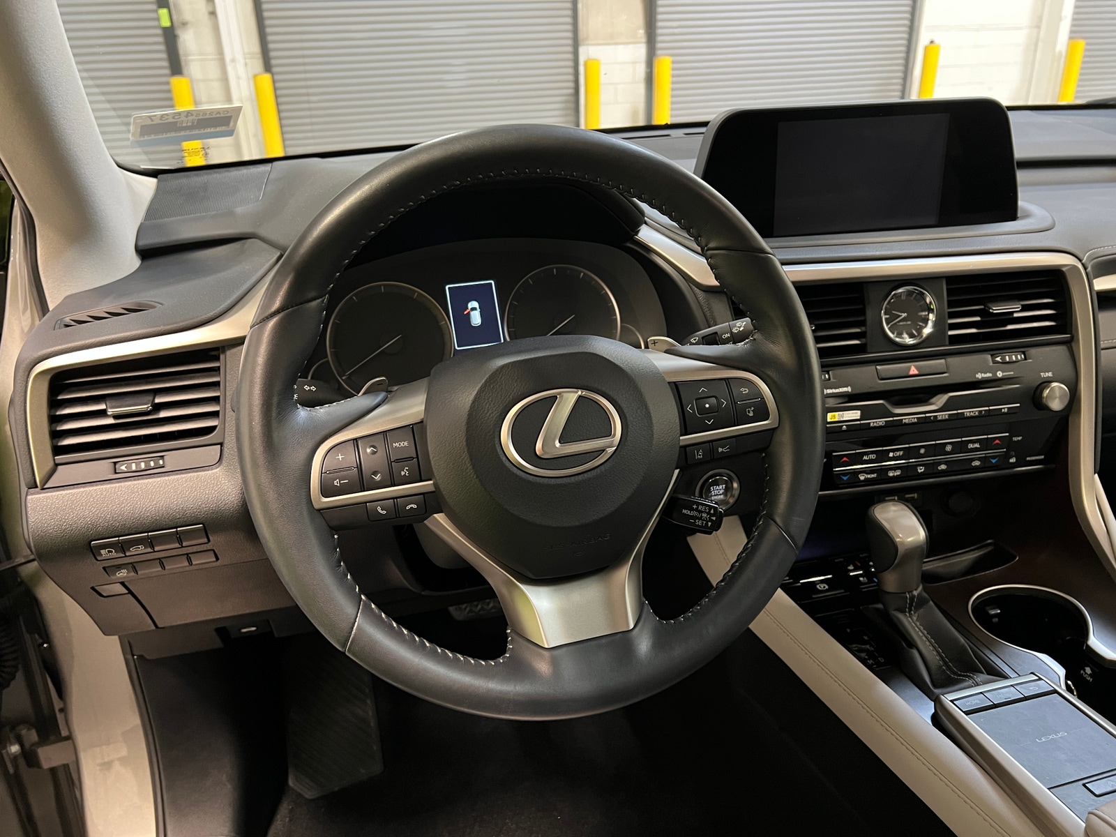 Thumbnail: 2022 Lexus RX - 4