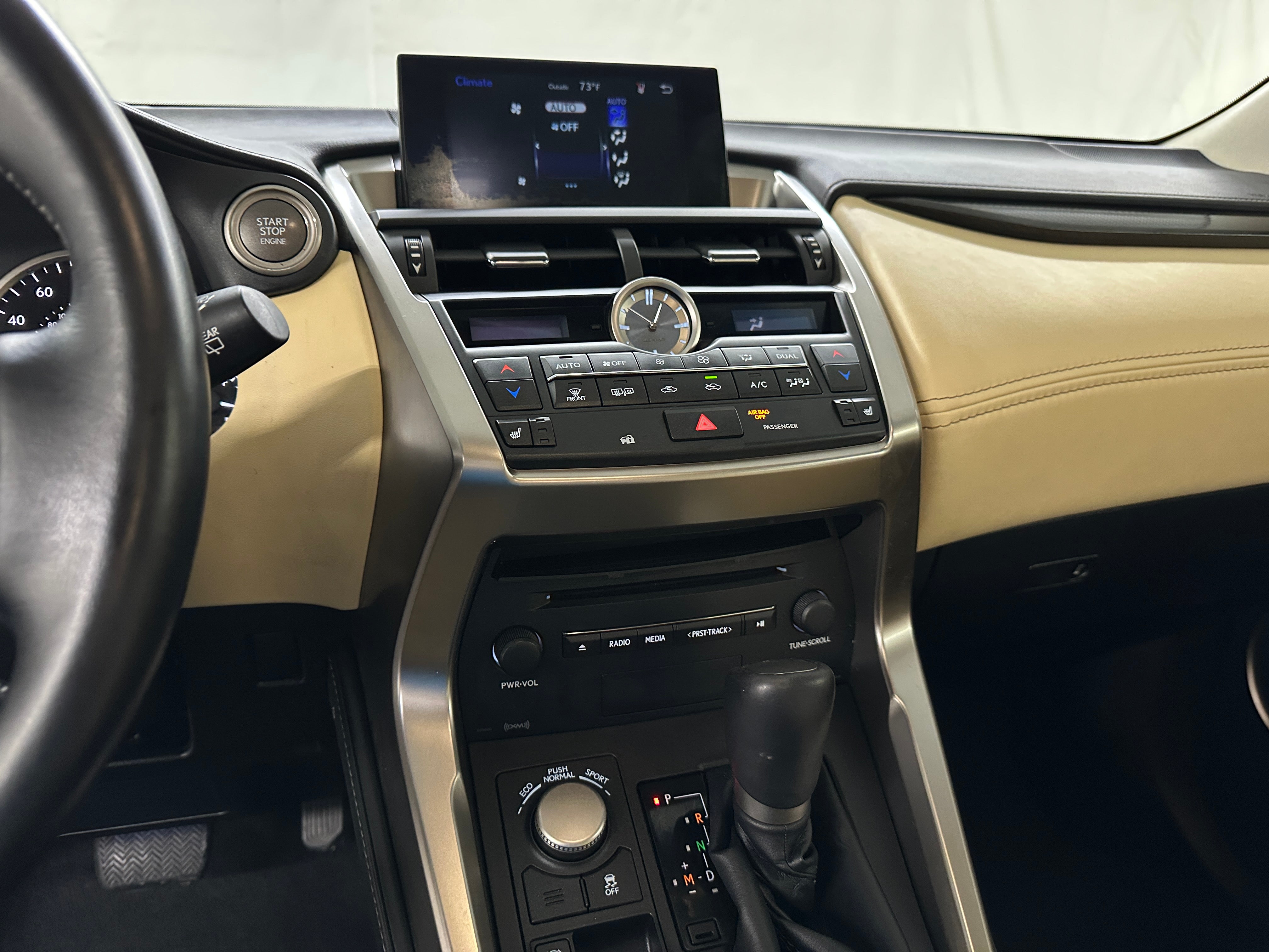 2016 Lexus NX 200t 3