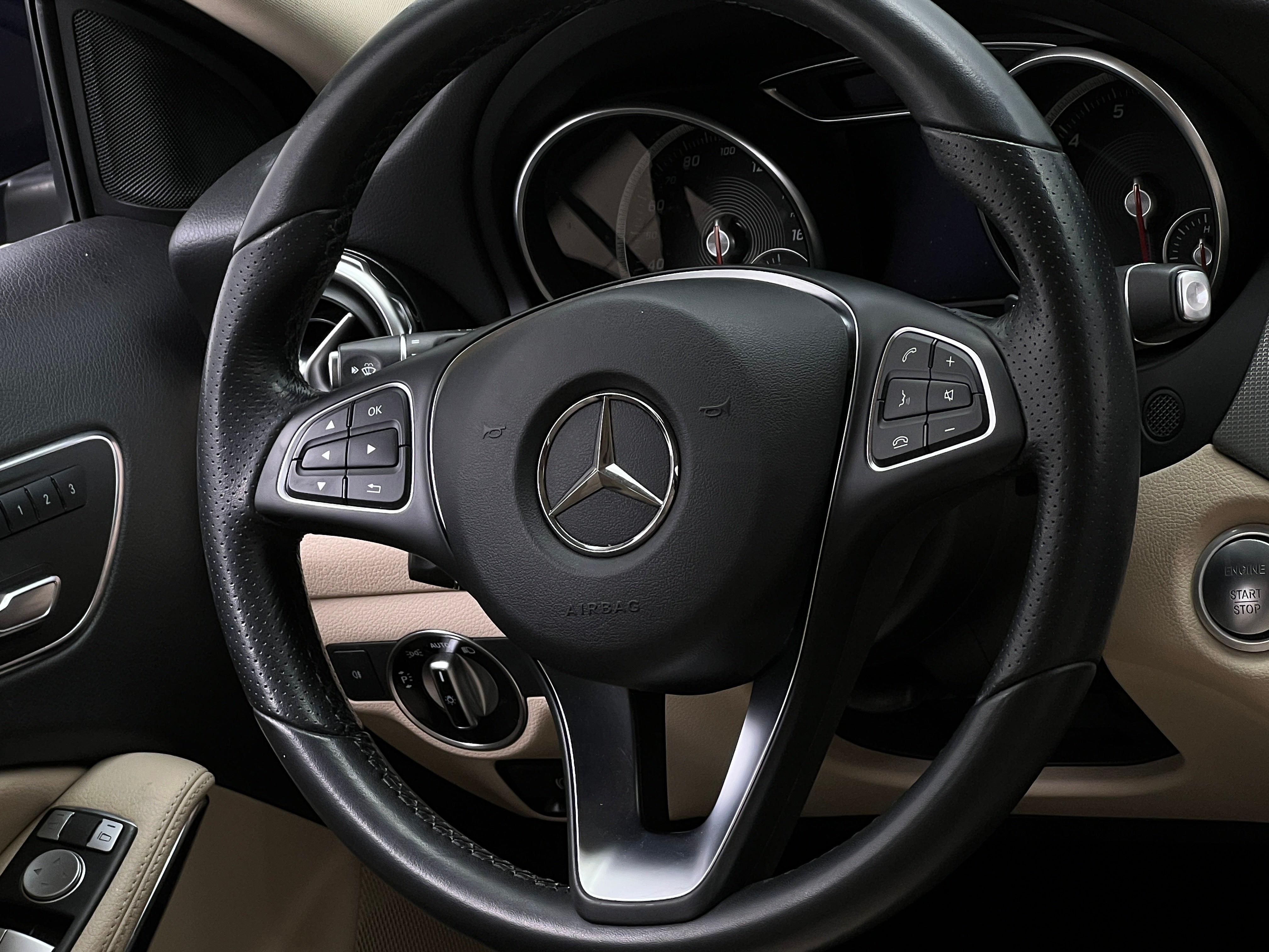 2018 Mercedes-Benz GLA 250 4MATIC 4