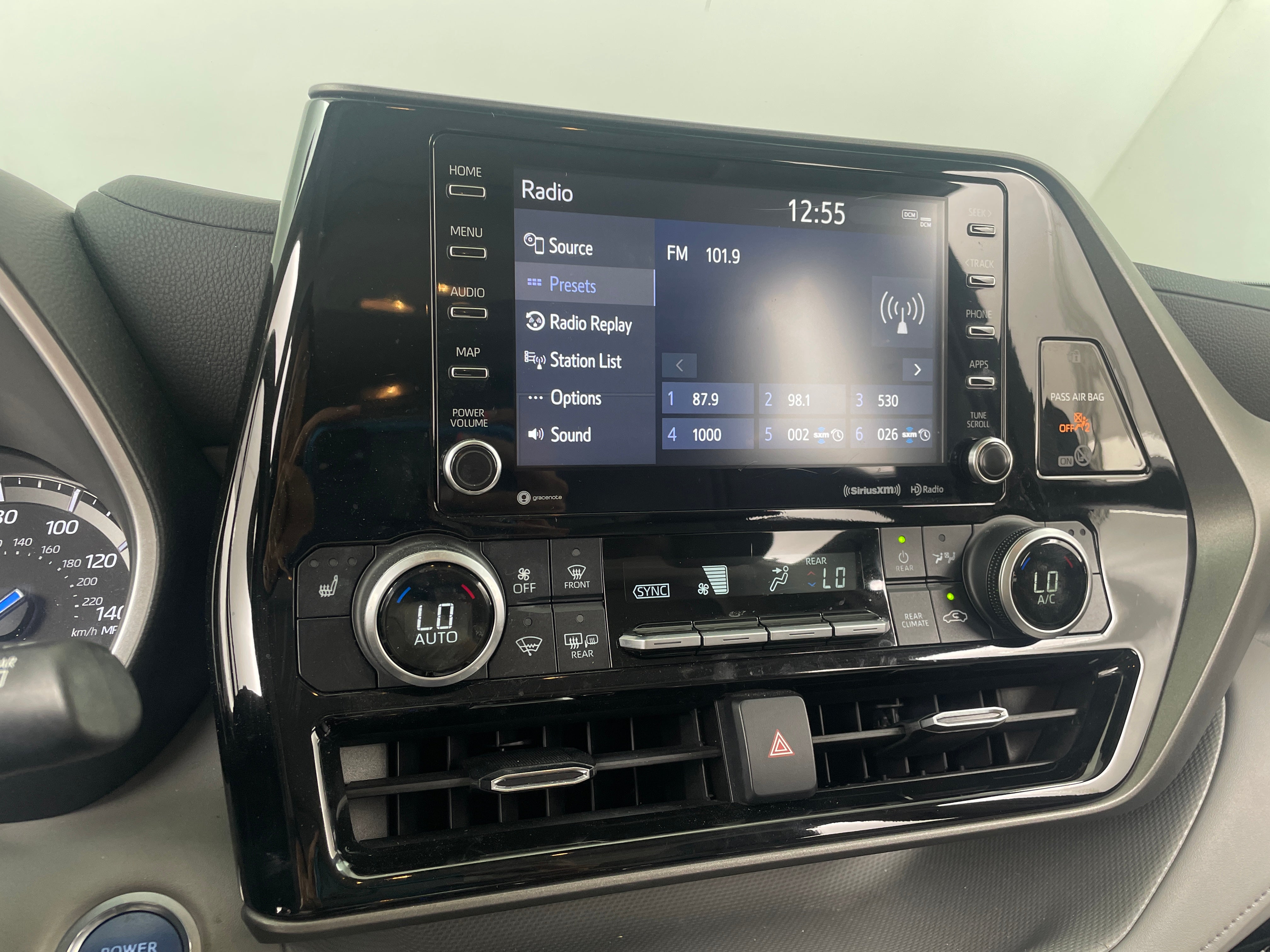 2021 Toyota Highlander XLE 4