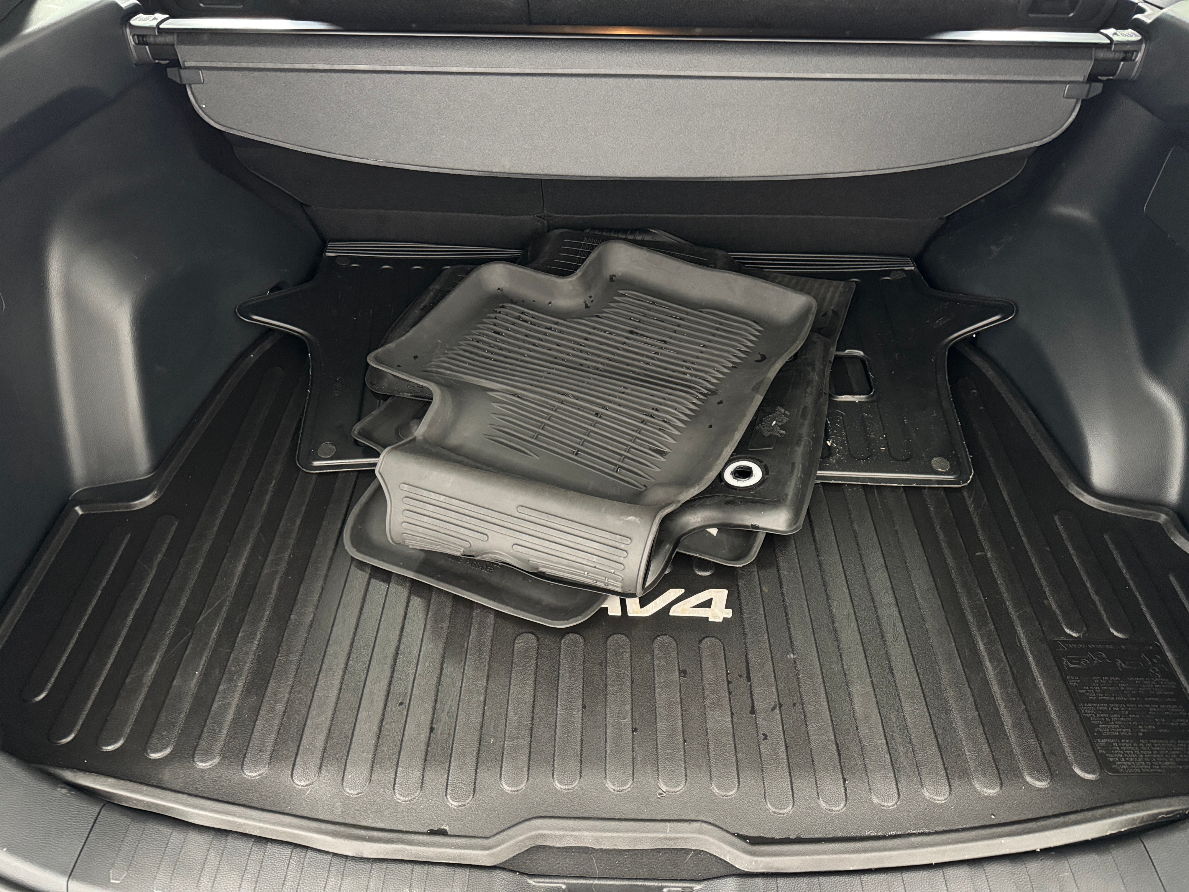 2021 Toyota RAV4 Prime SE 7