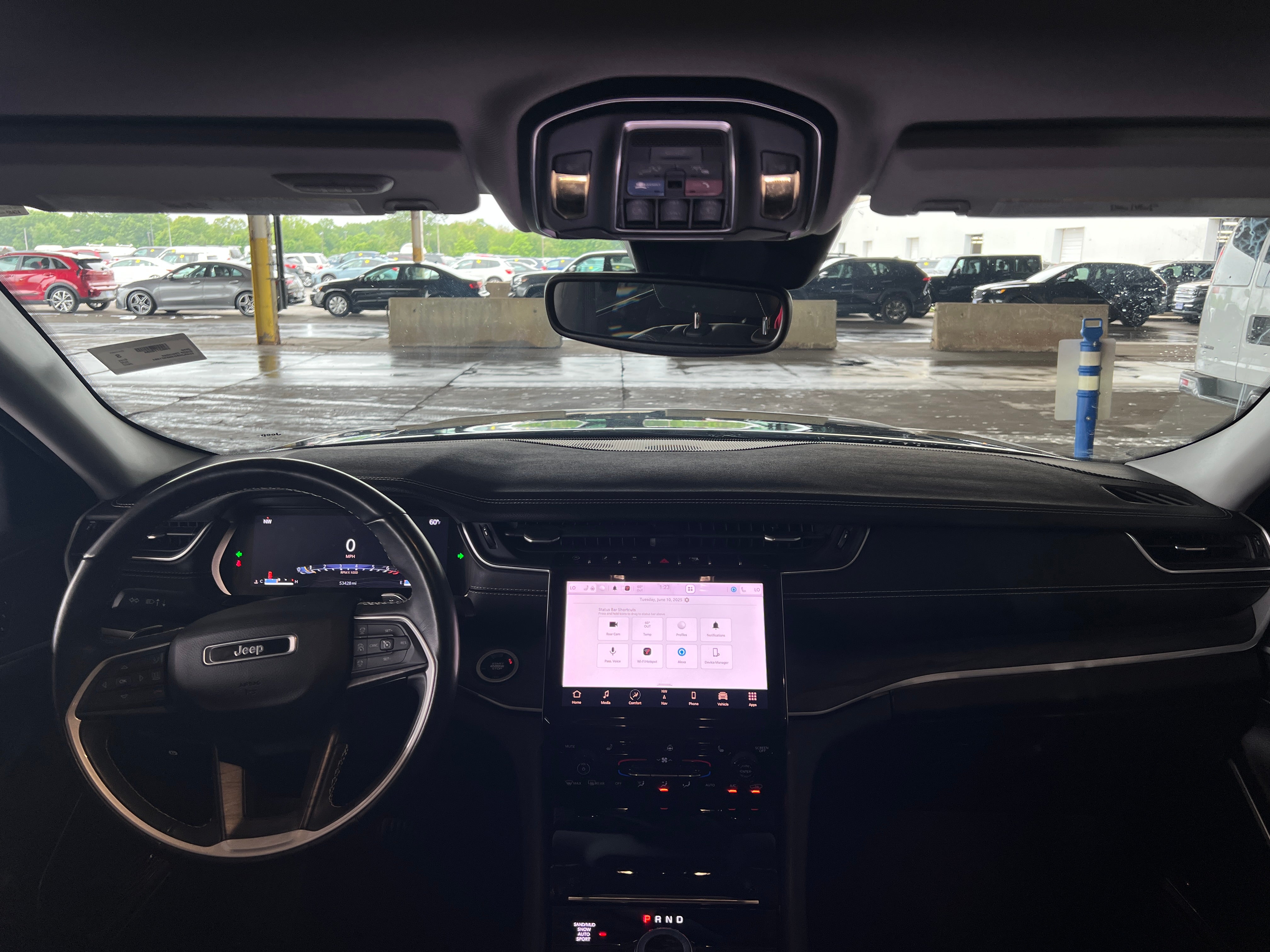 2022 Jeep Grand Cherokee Limited Edition 2