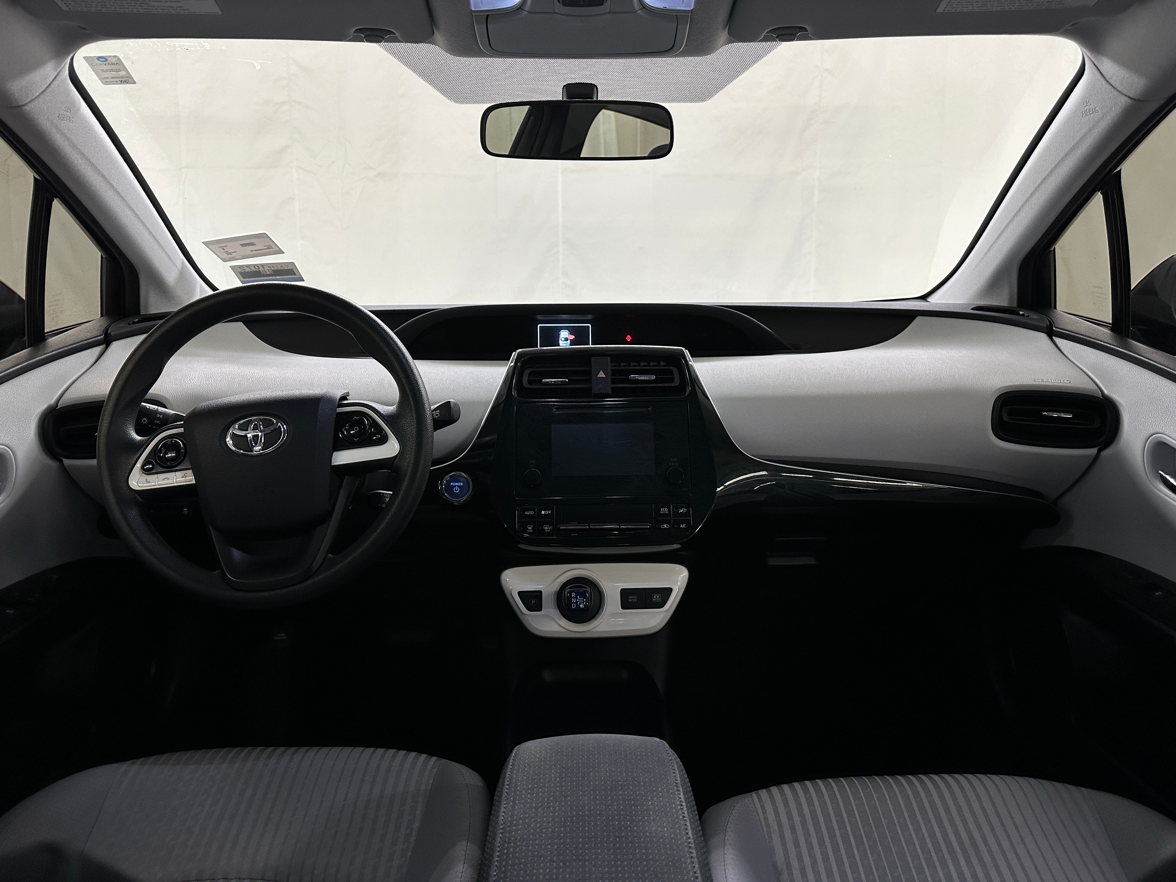 2016 Toyota Prius Two 3