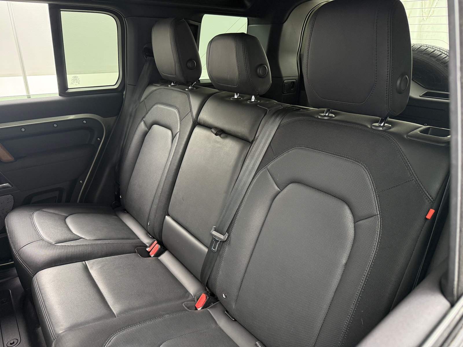 Thumbnail: 2023 Land Rover Defender - 5