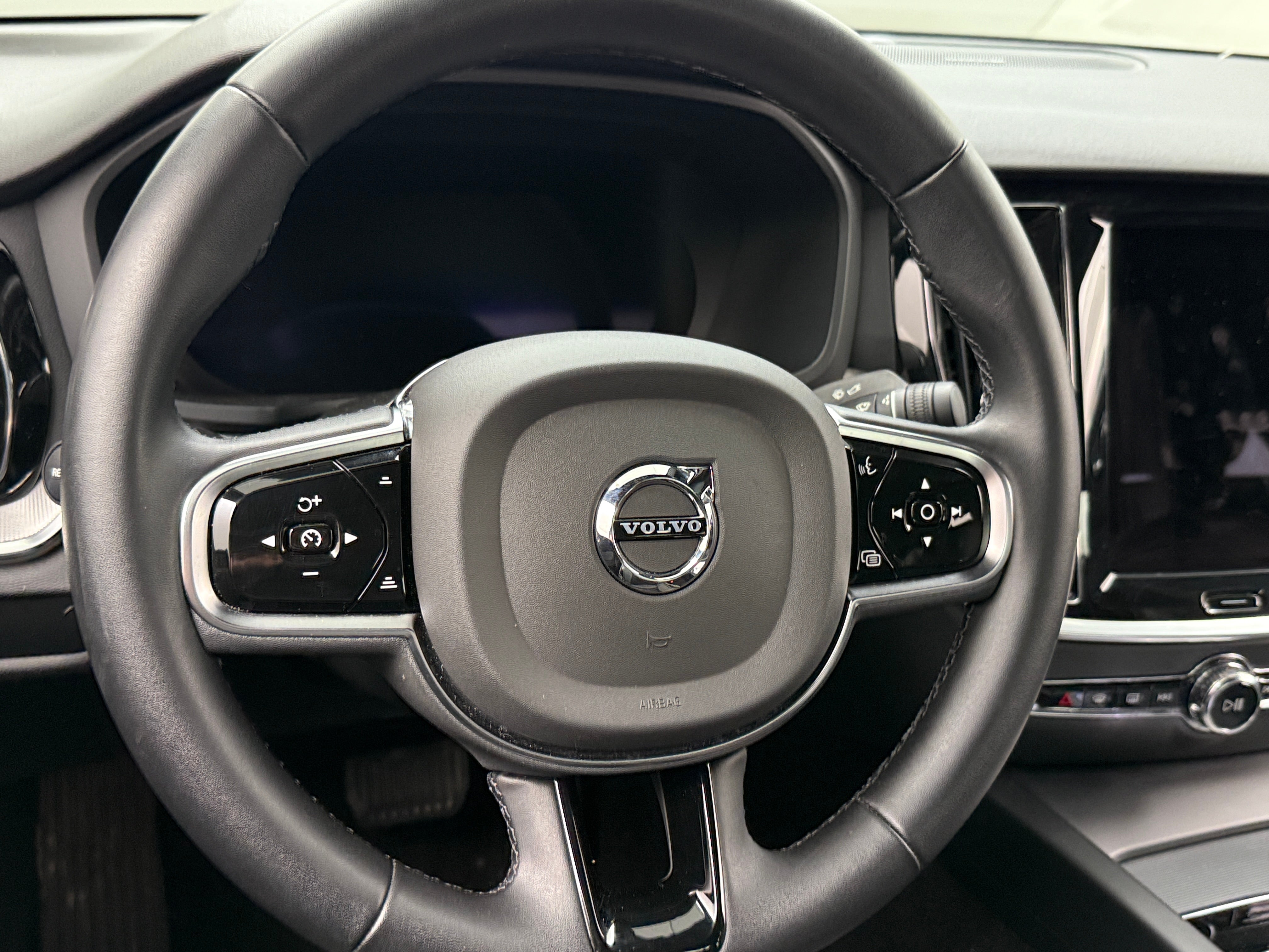 2024 Volvo S60 B5 Plus 4