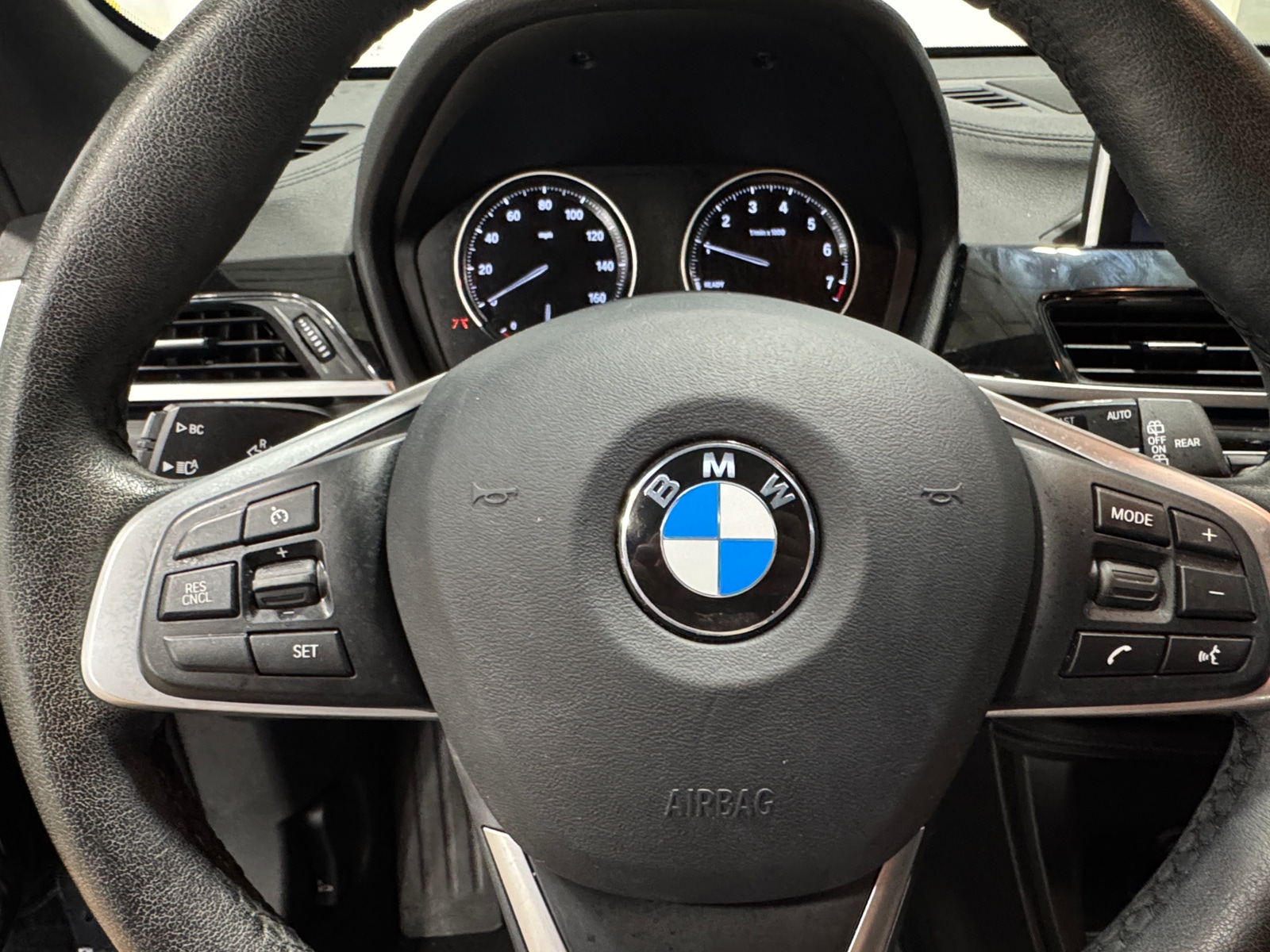 Thumbnail: 2022 BMW X1 - 4