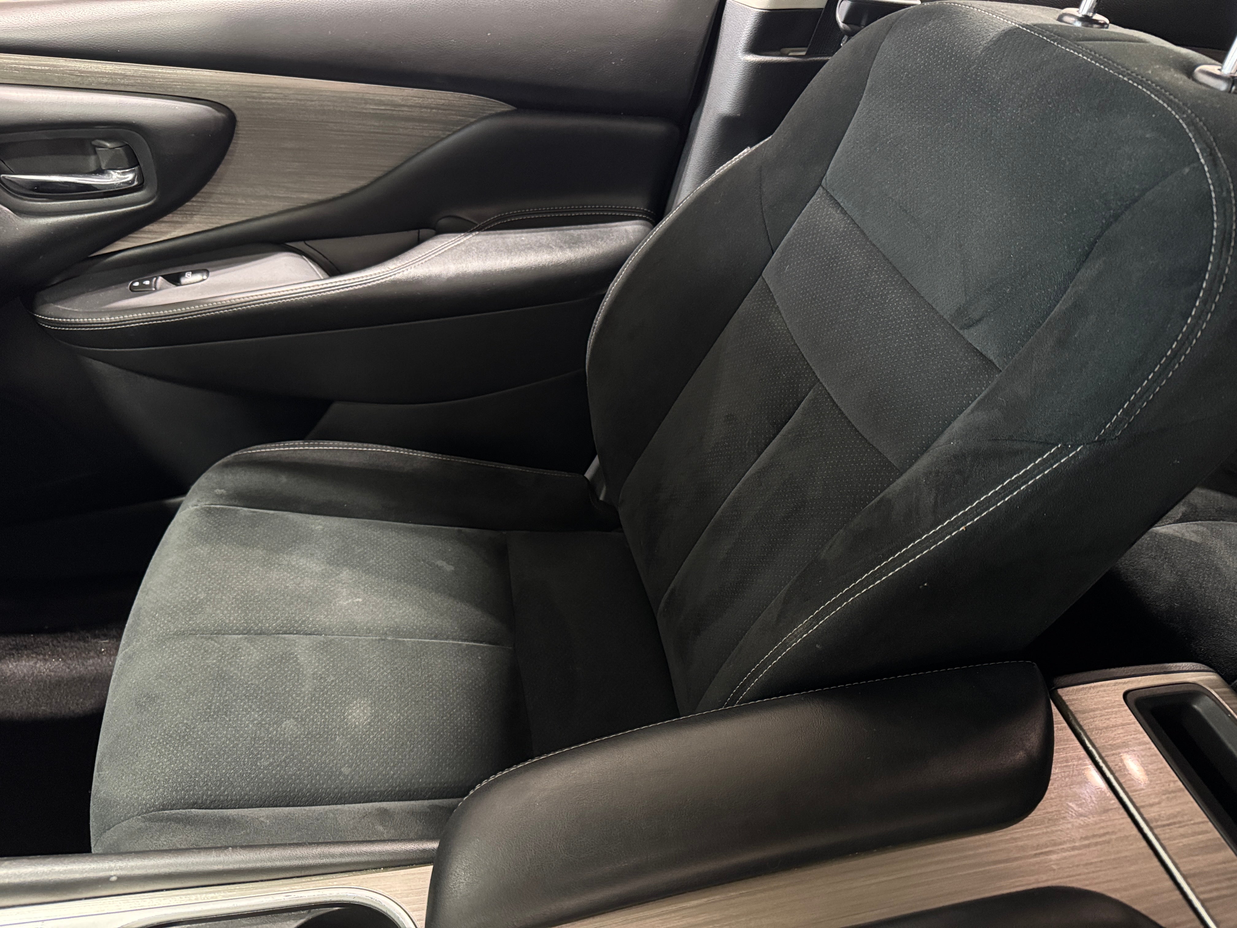 2018 Nissan Murano SV 2