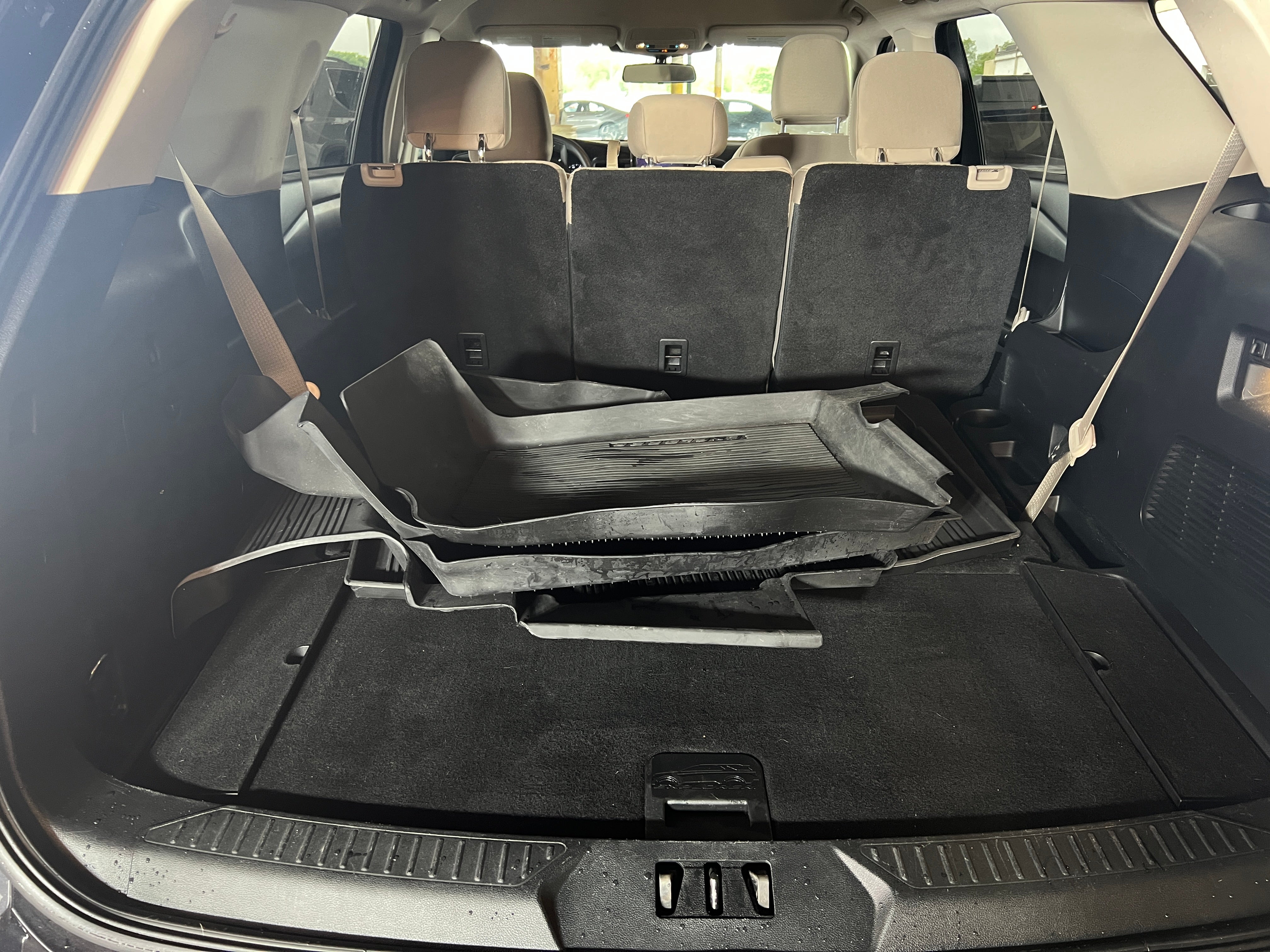 2022 Ford Explorer Base 7