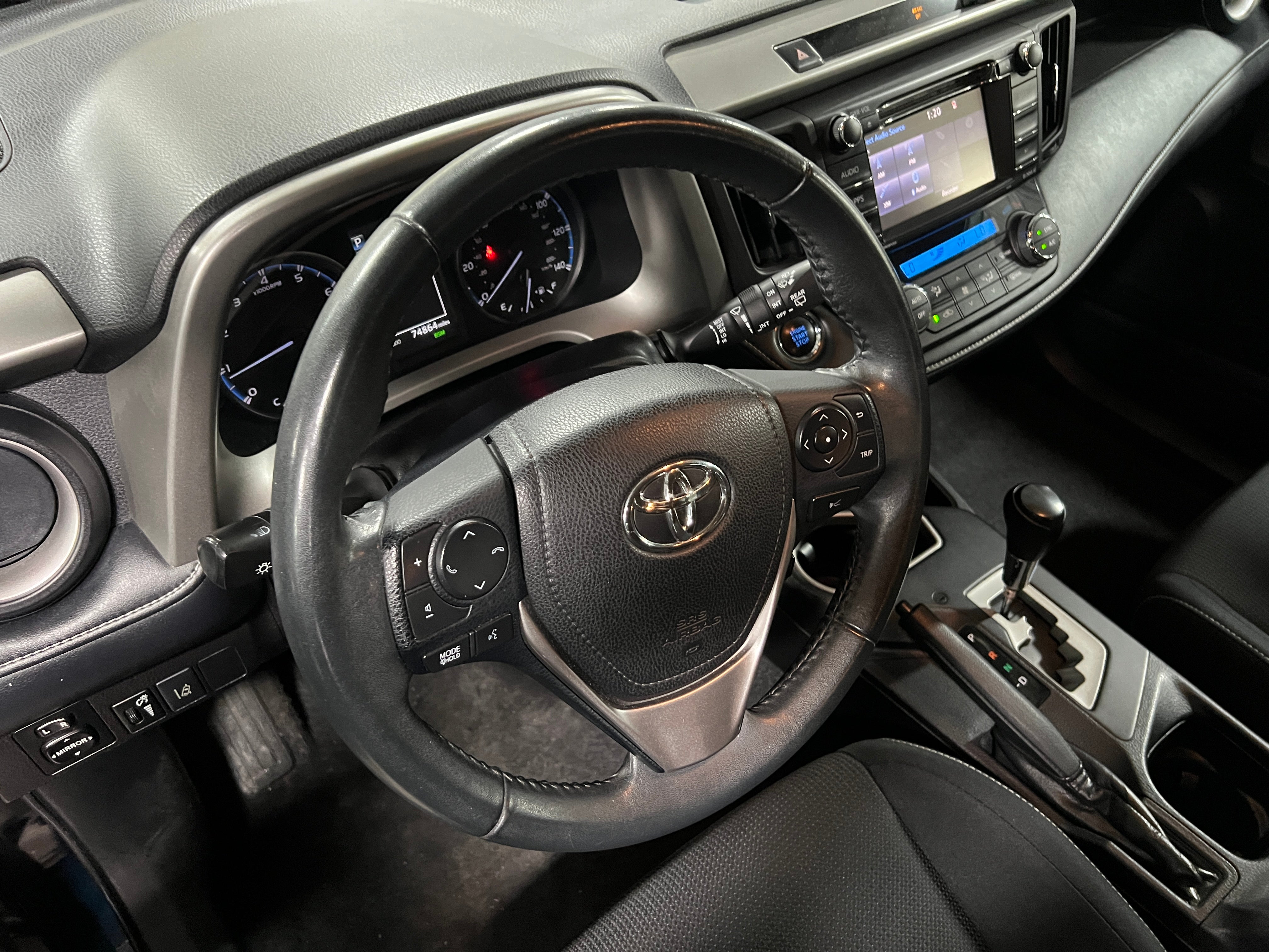 2018 Toyota RAV4 XLE 5