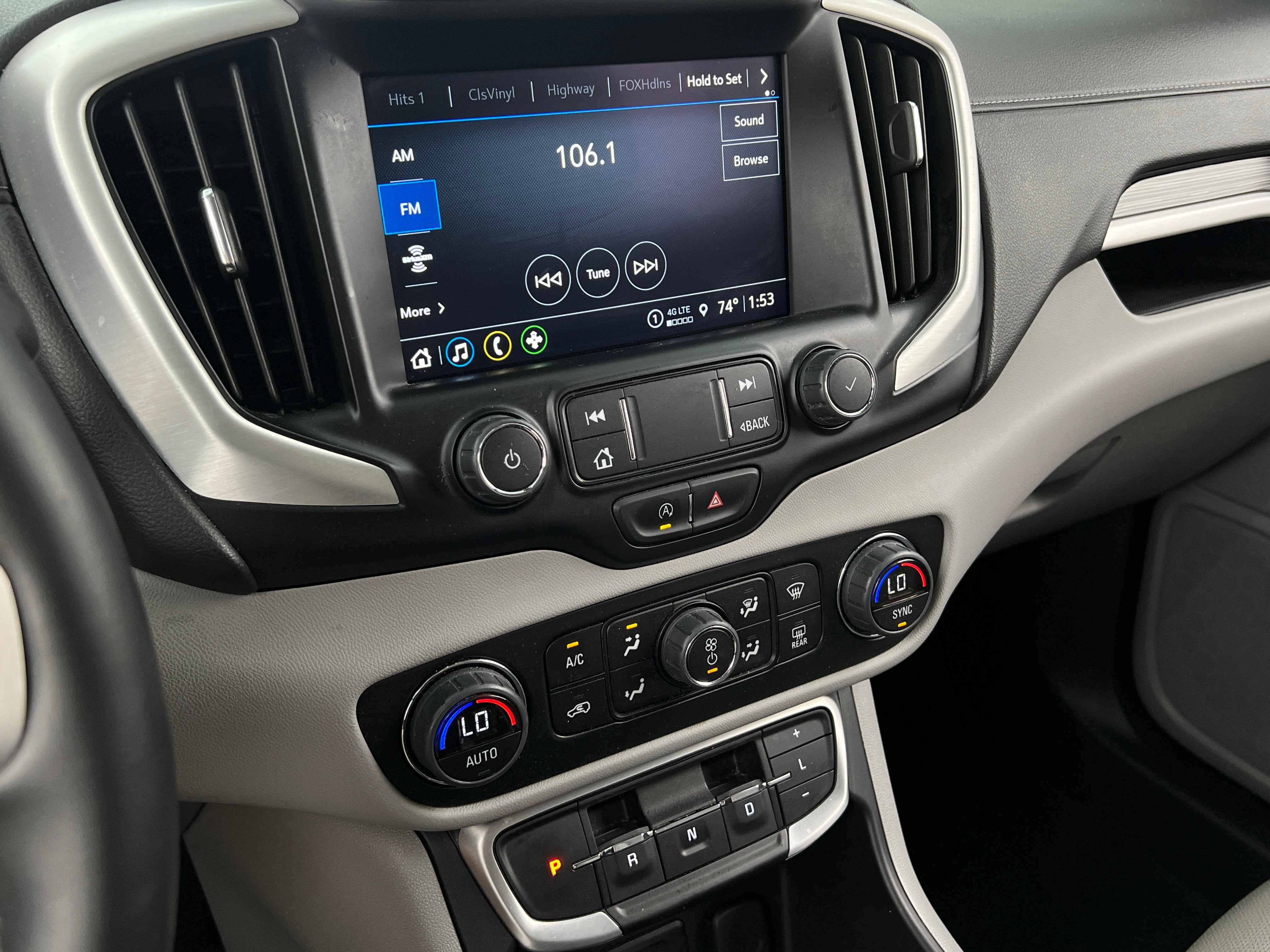 2023 GMC Terrain SLT 3