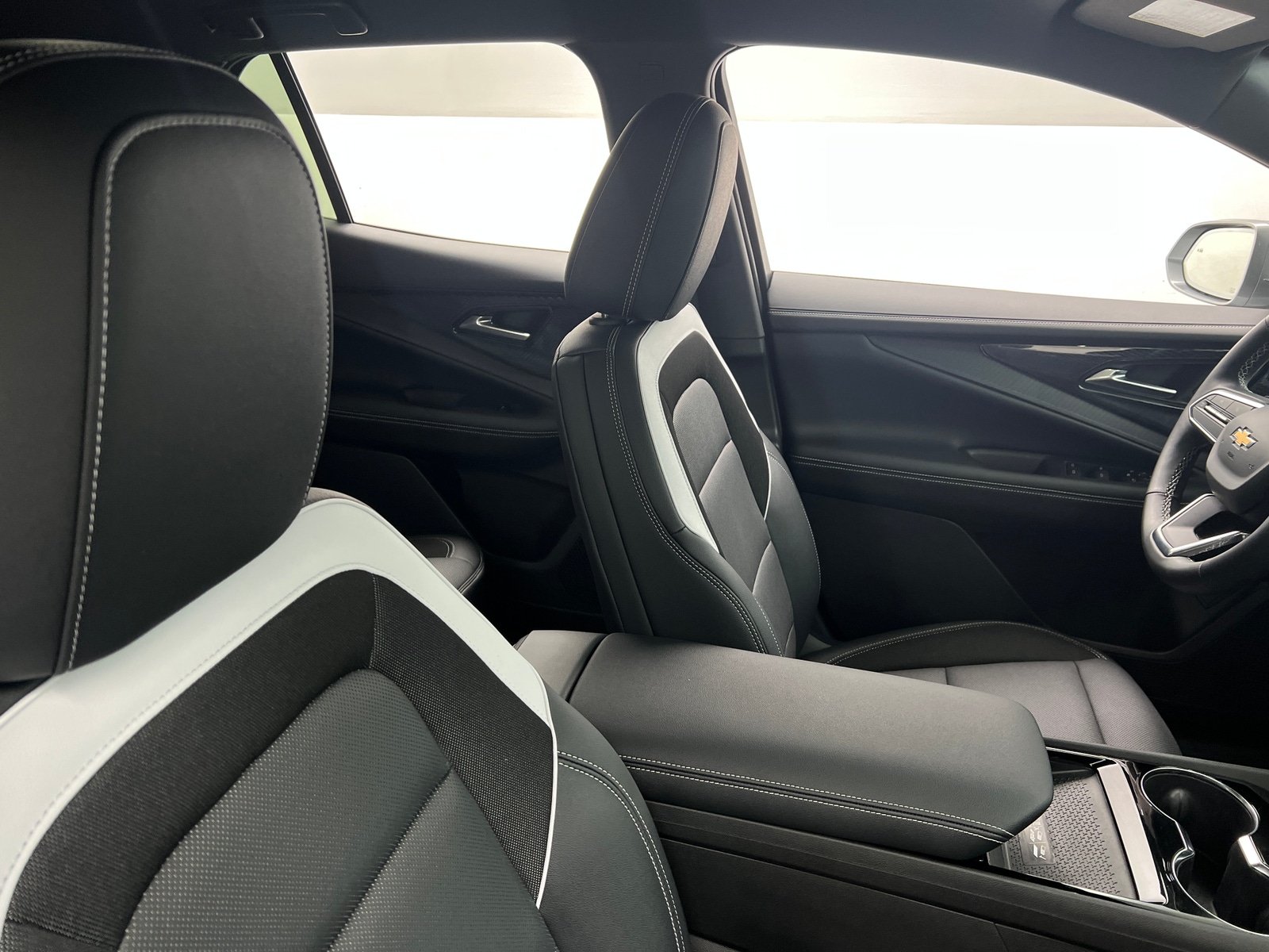 Thumbnail: 2024 Chevrolet Blazer EV - 2