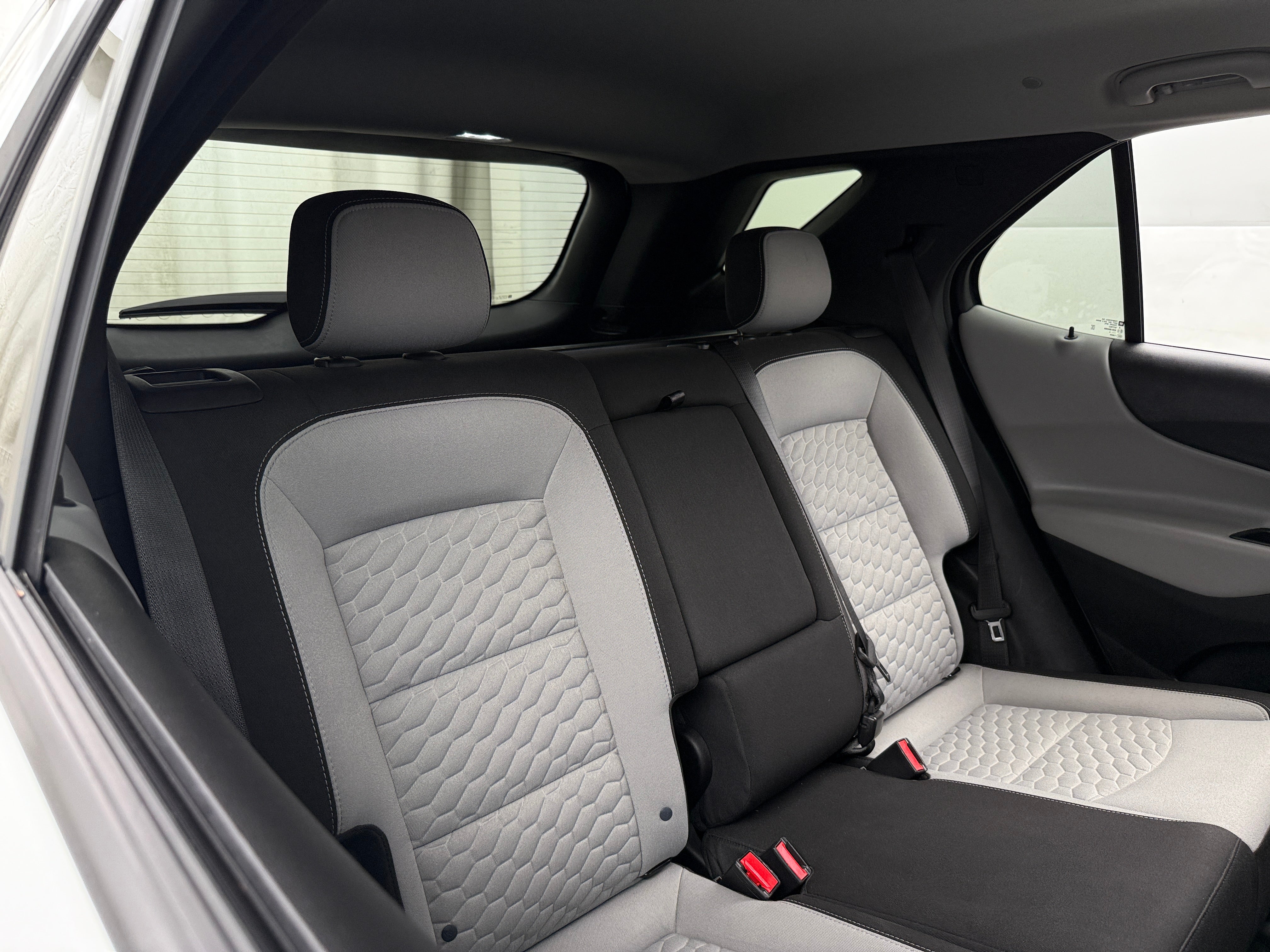 2020 Chevrolet Equinox LS 6
