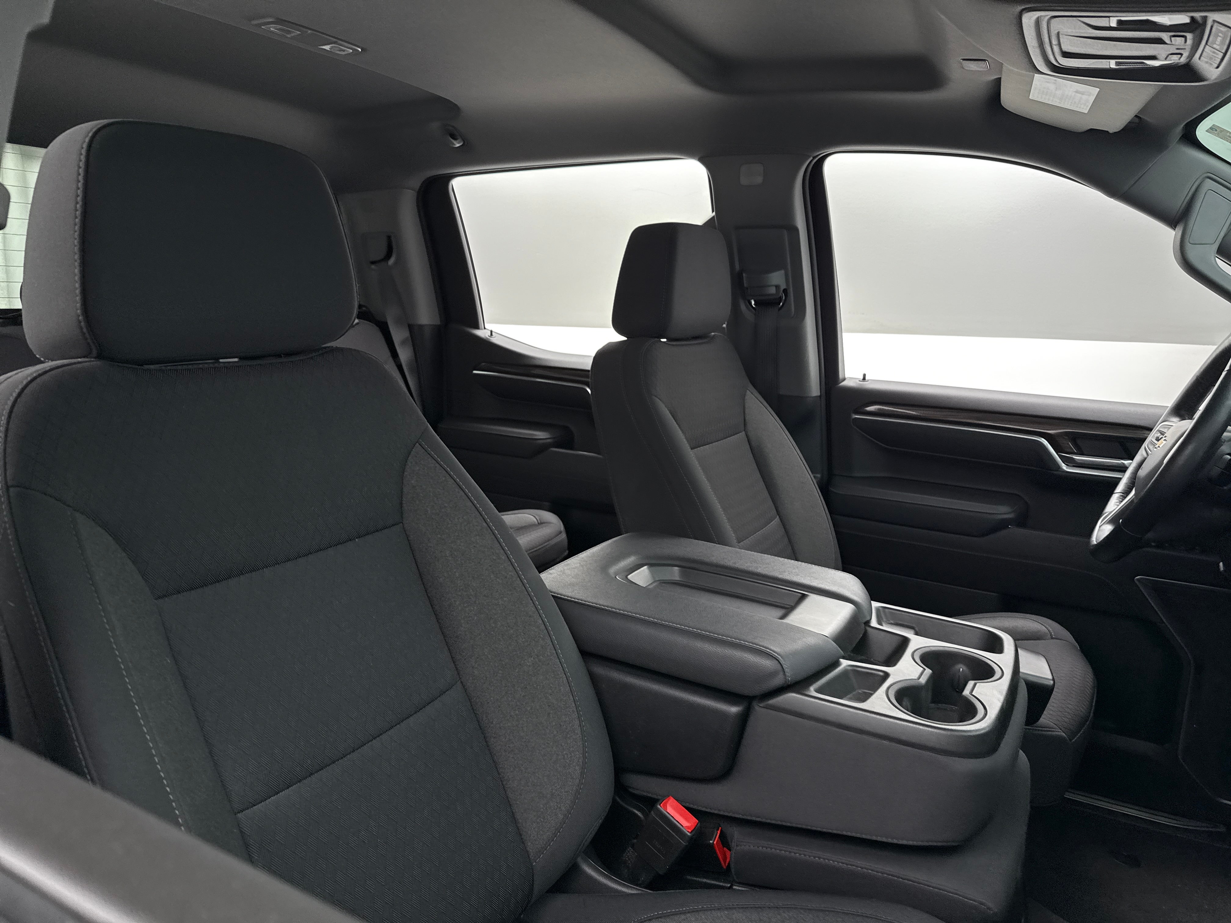 2022 Chevrolet Silverado 1500 LT 2
