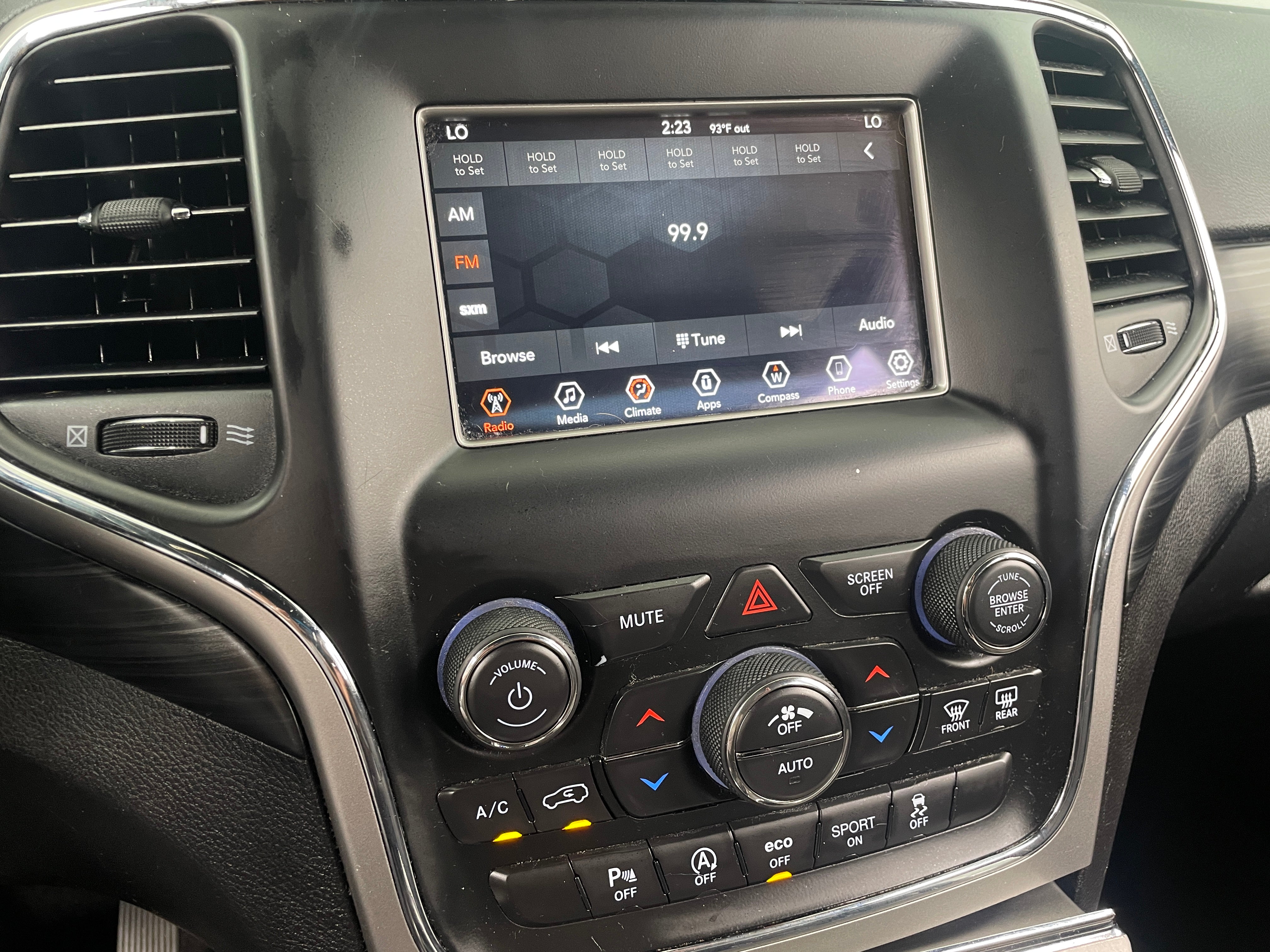 Thumbnail: 2019 Jeep Grand Cherokee - 4