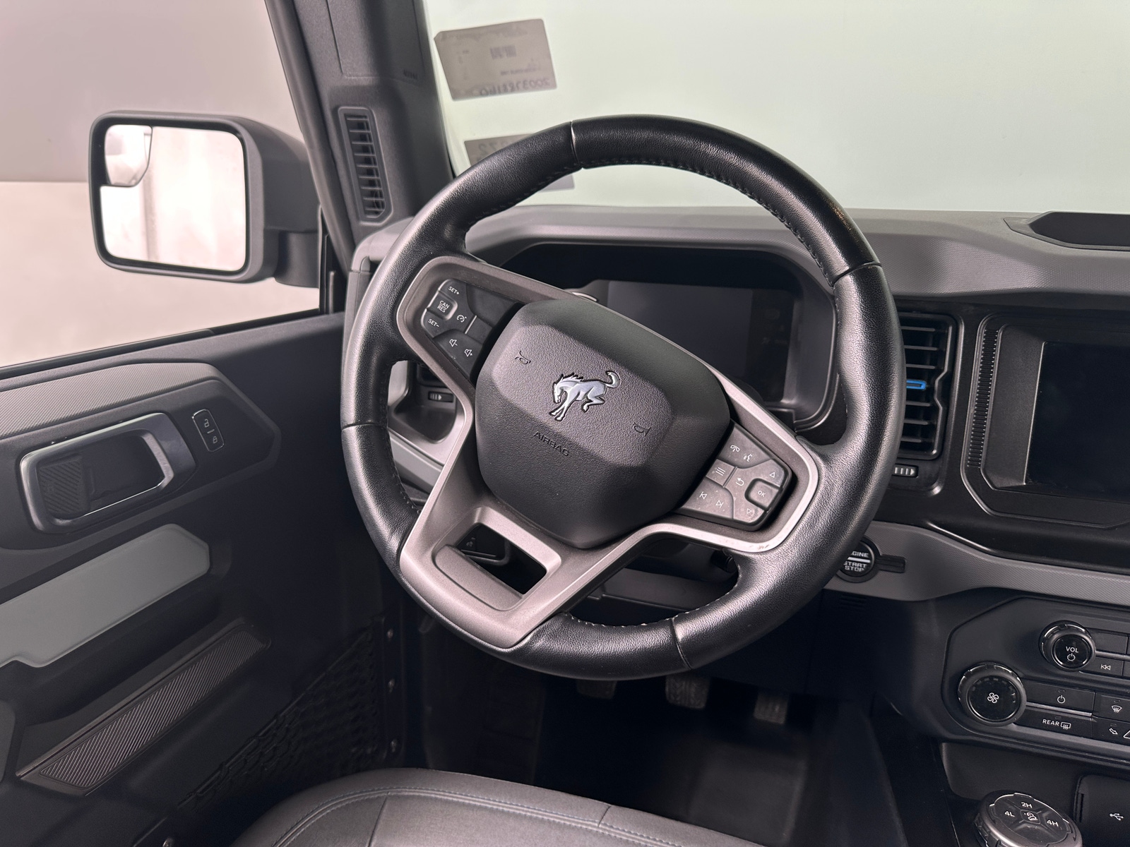 Thumbnail: 2022 Ford Bronco - 4