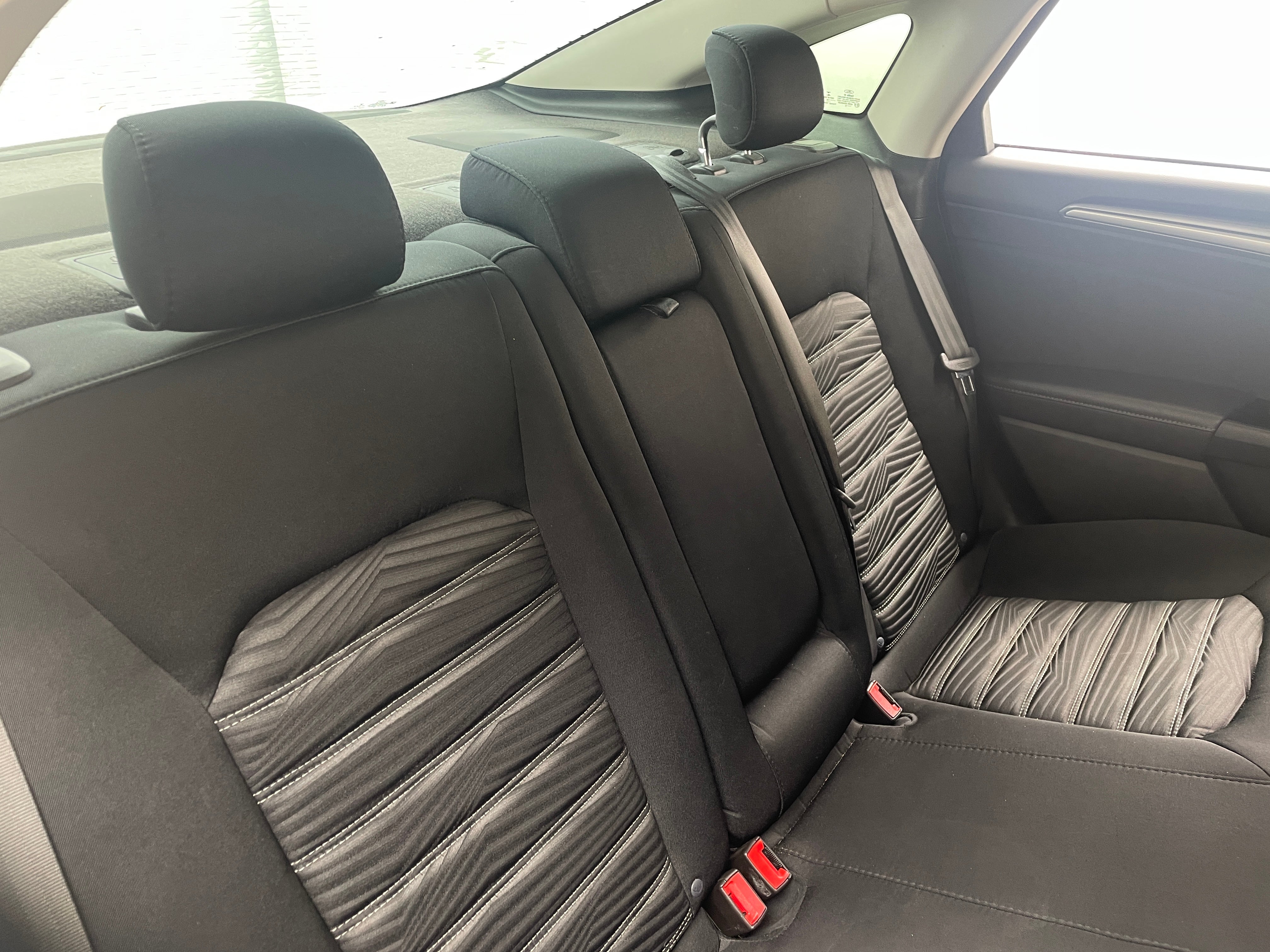 2016 Ford Fusion SE 6