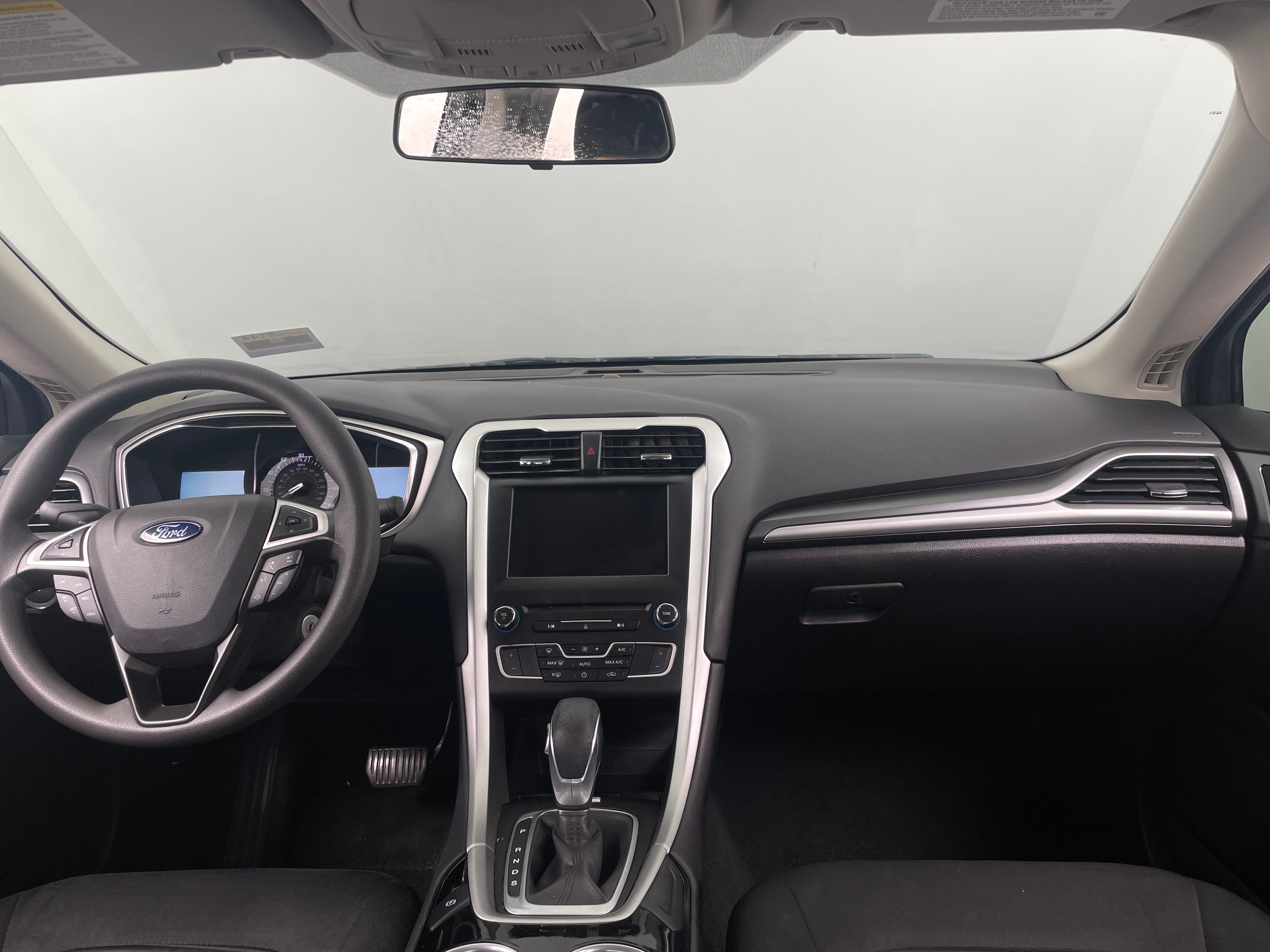 2016 Ford Fusion SE 3