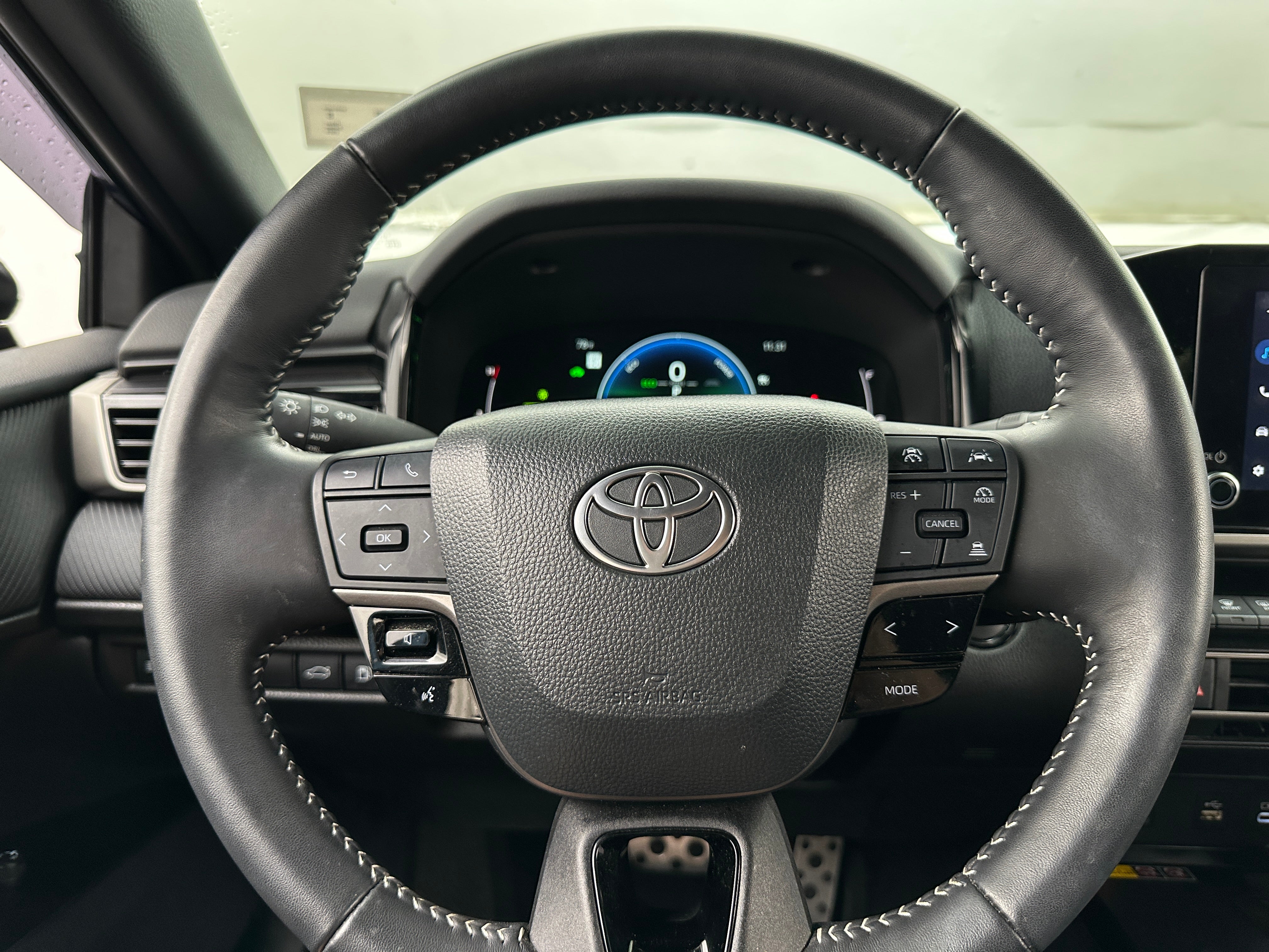 2025 Toyota Camry SE 5