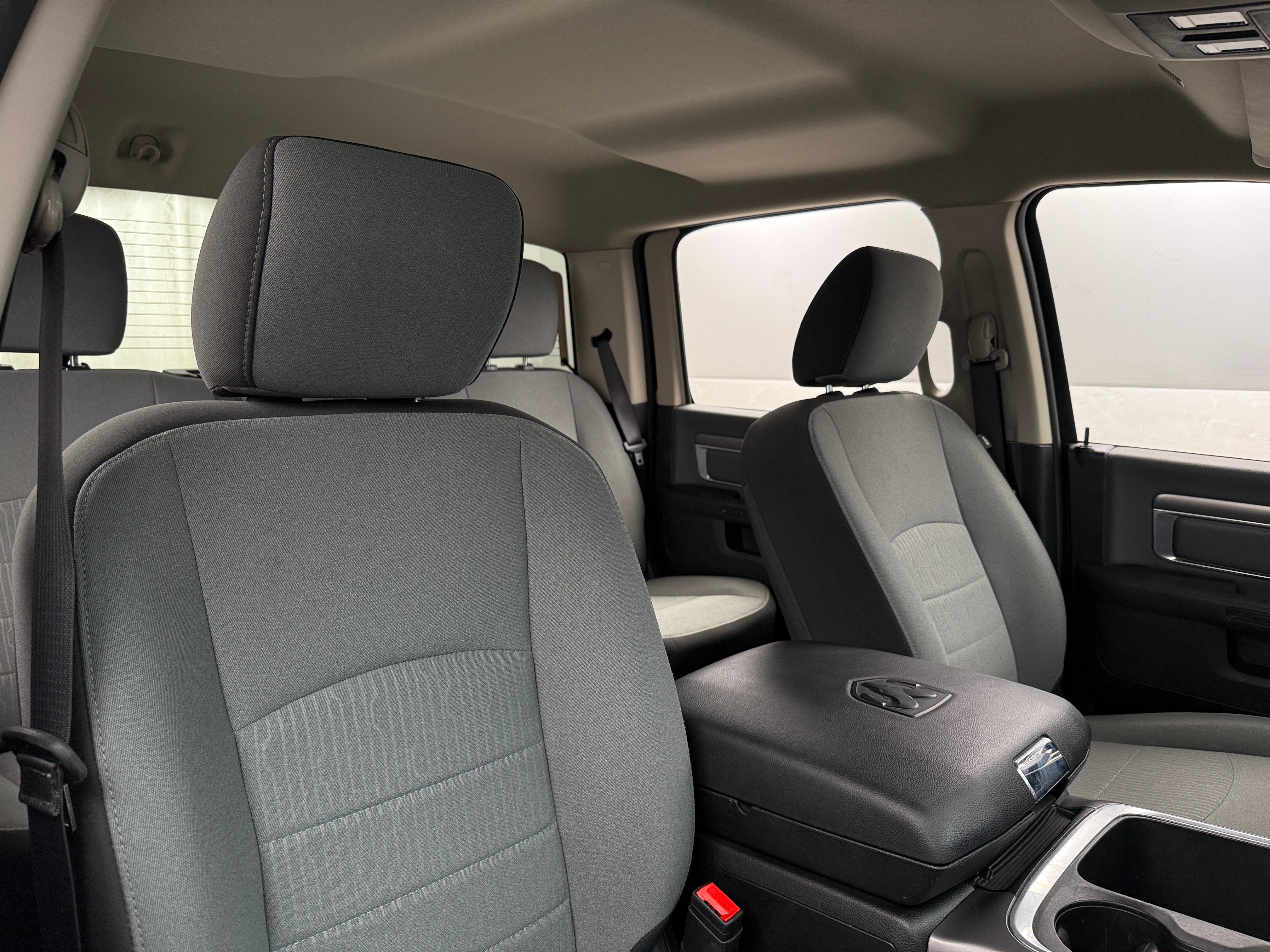 2023 RAM 1500 Classic SLT 2
